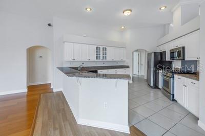 LONG BAYOU ESTATES PT REP - Residential Lease