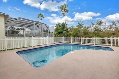 LONG BAYOU ESTATES PT REP - Residential Lease
