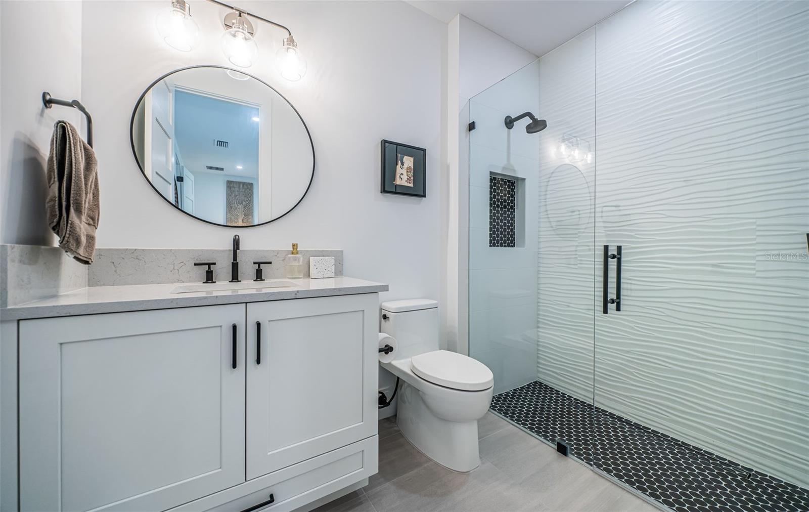 REDINGTON SHORES YACHT & TENNIS CLUB - Residential