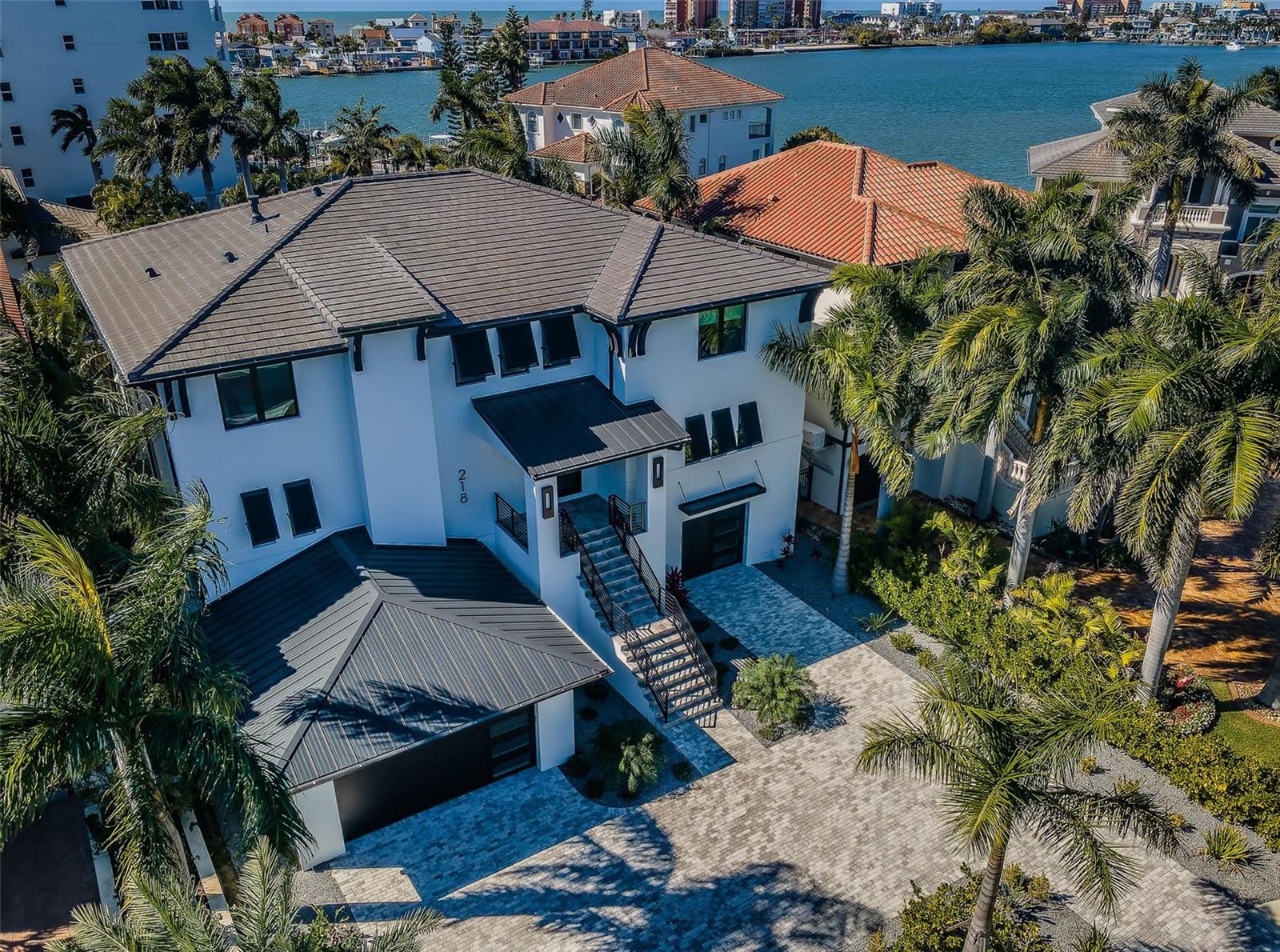 REDINGTON SHORES YACHT & TENNIS CLUB - Residential