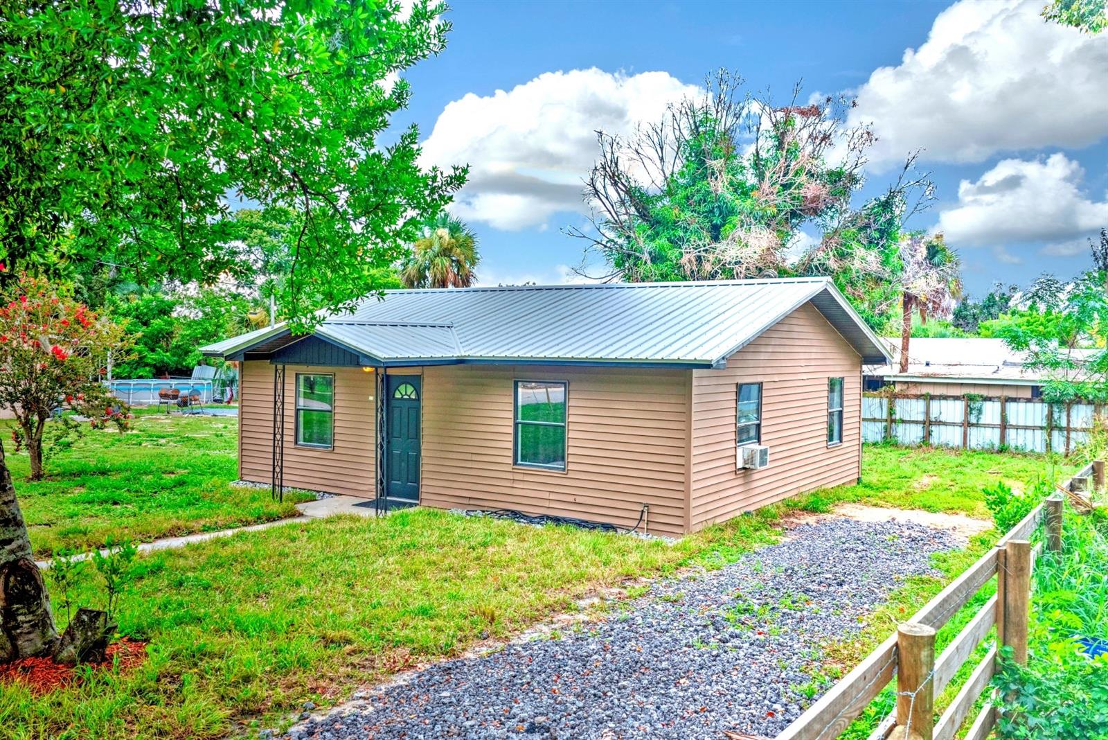 AVON PARK - Residential