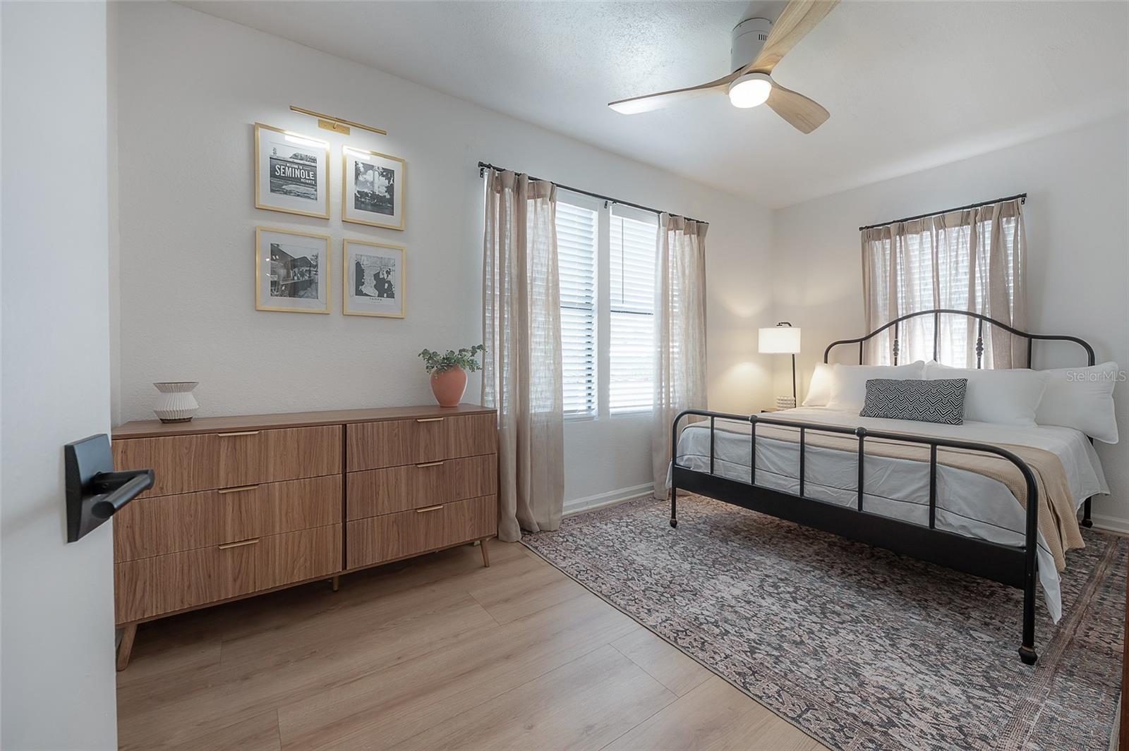 MEADOWBROOK - Residential