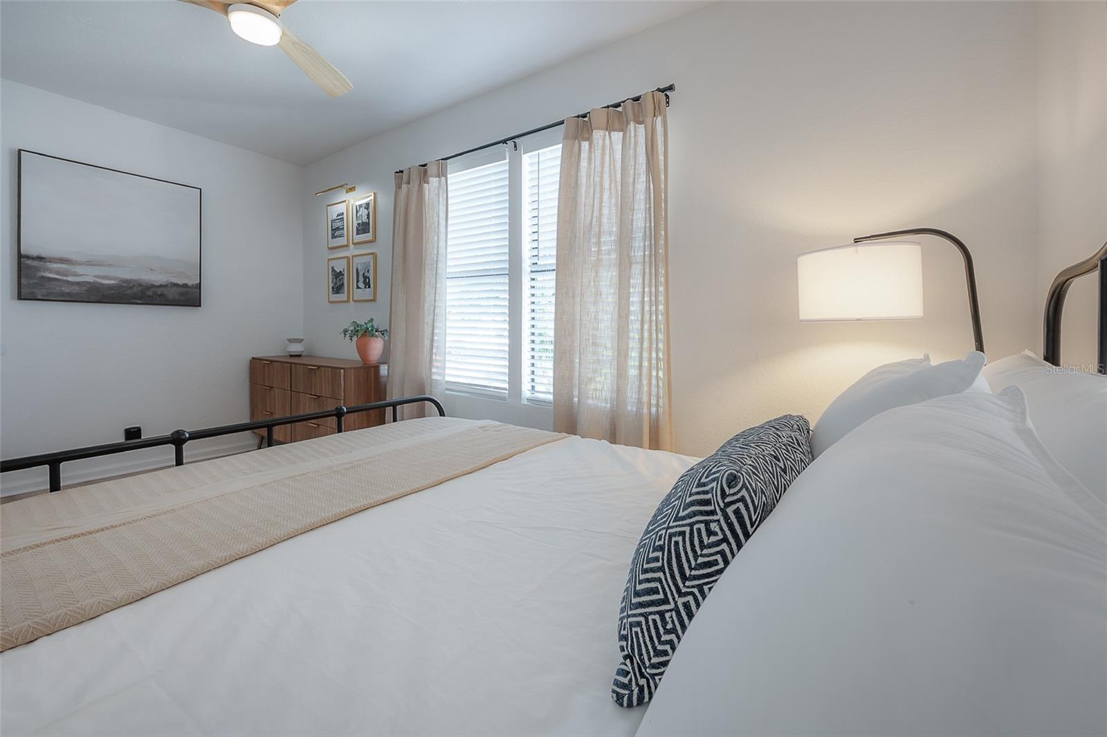MEADOWBROOK - Residential