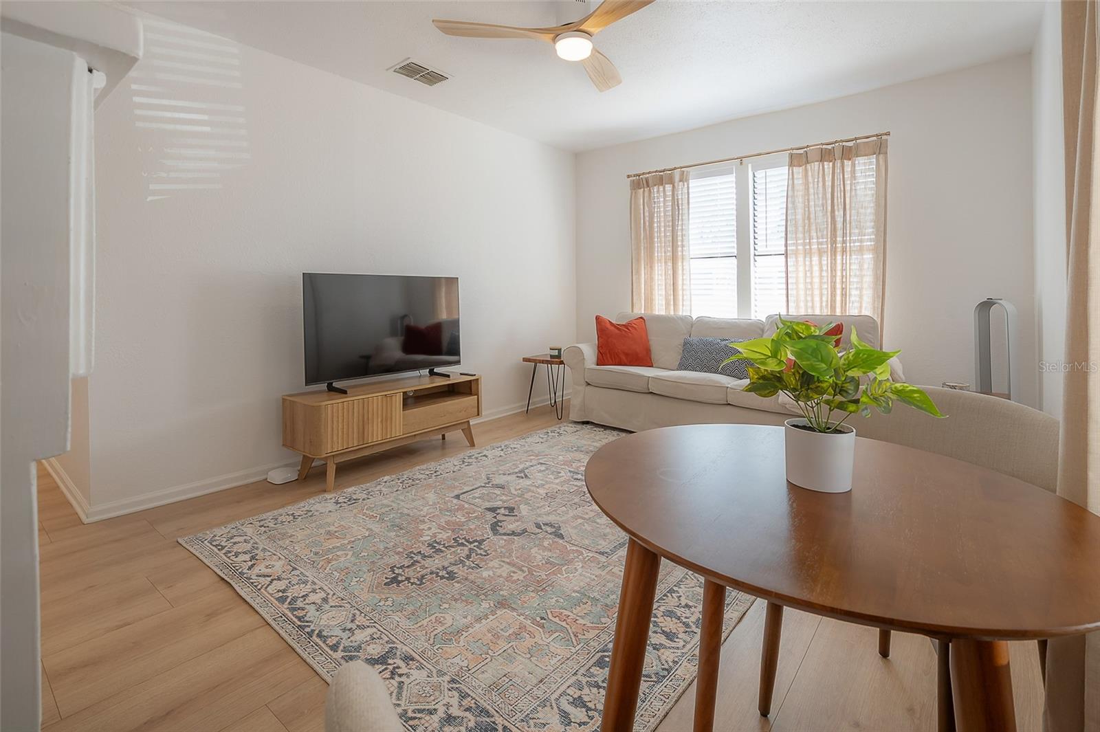 MEADOWBROOK - Residential