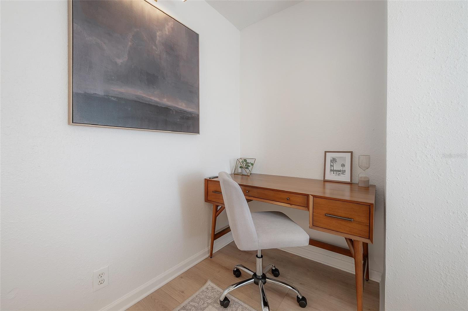 MEADOWBROOK - Residential