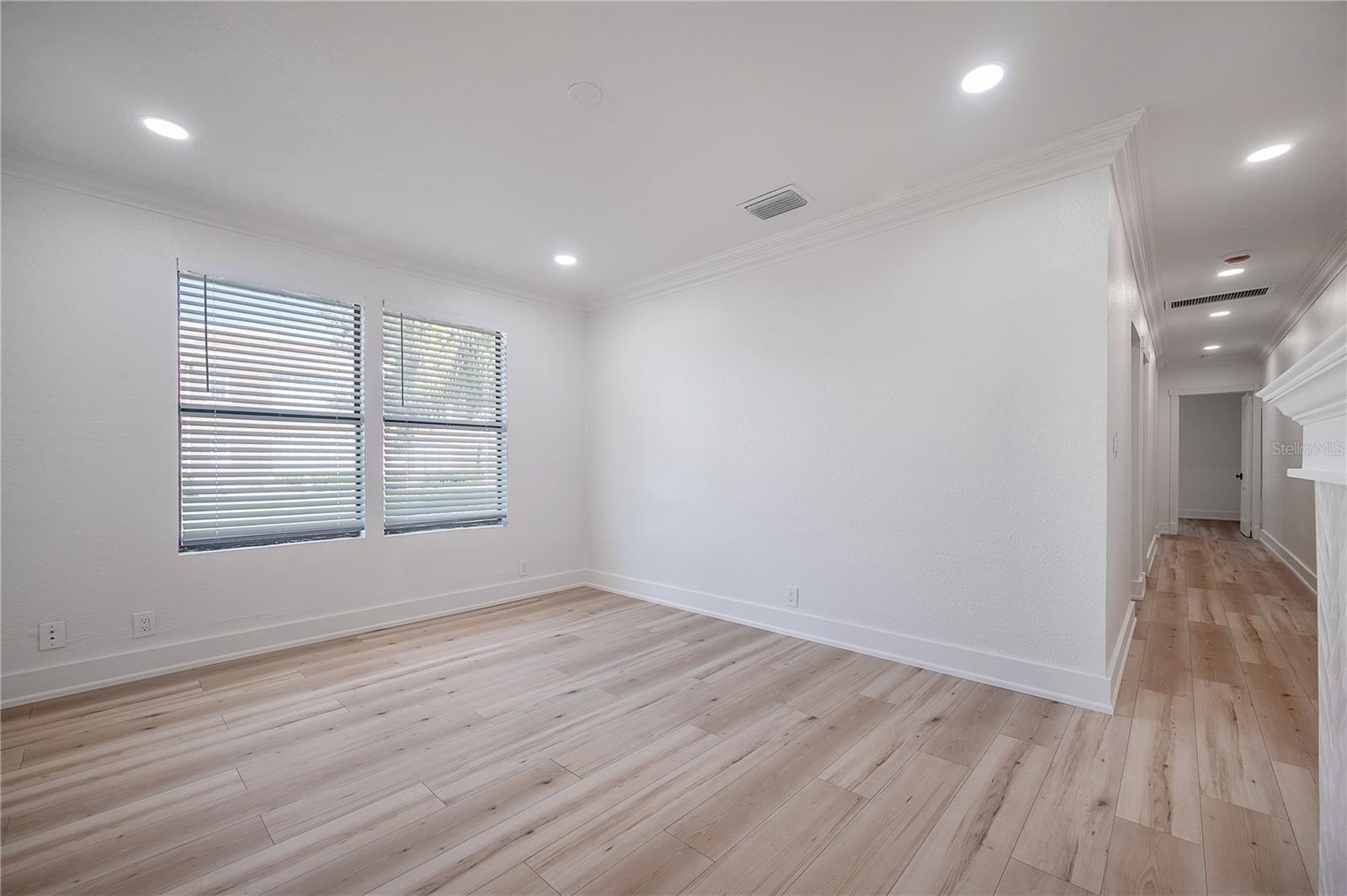 MEADOWBROOK - Residential