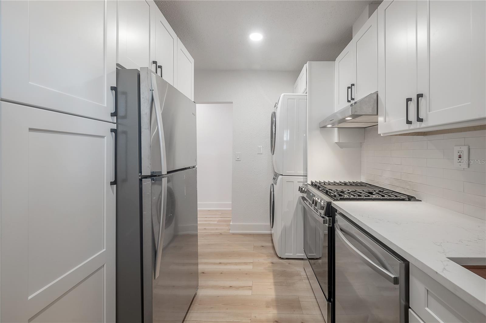 MEADOWBROOK - Residential