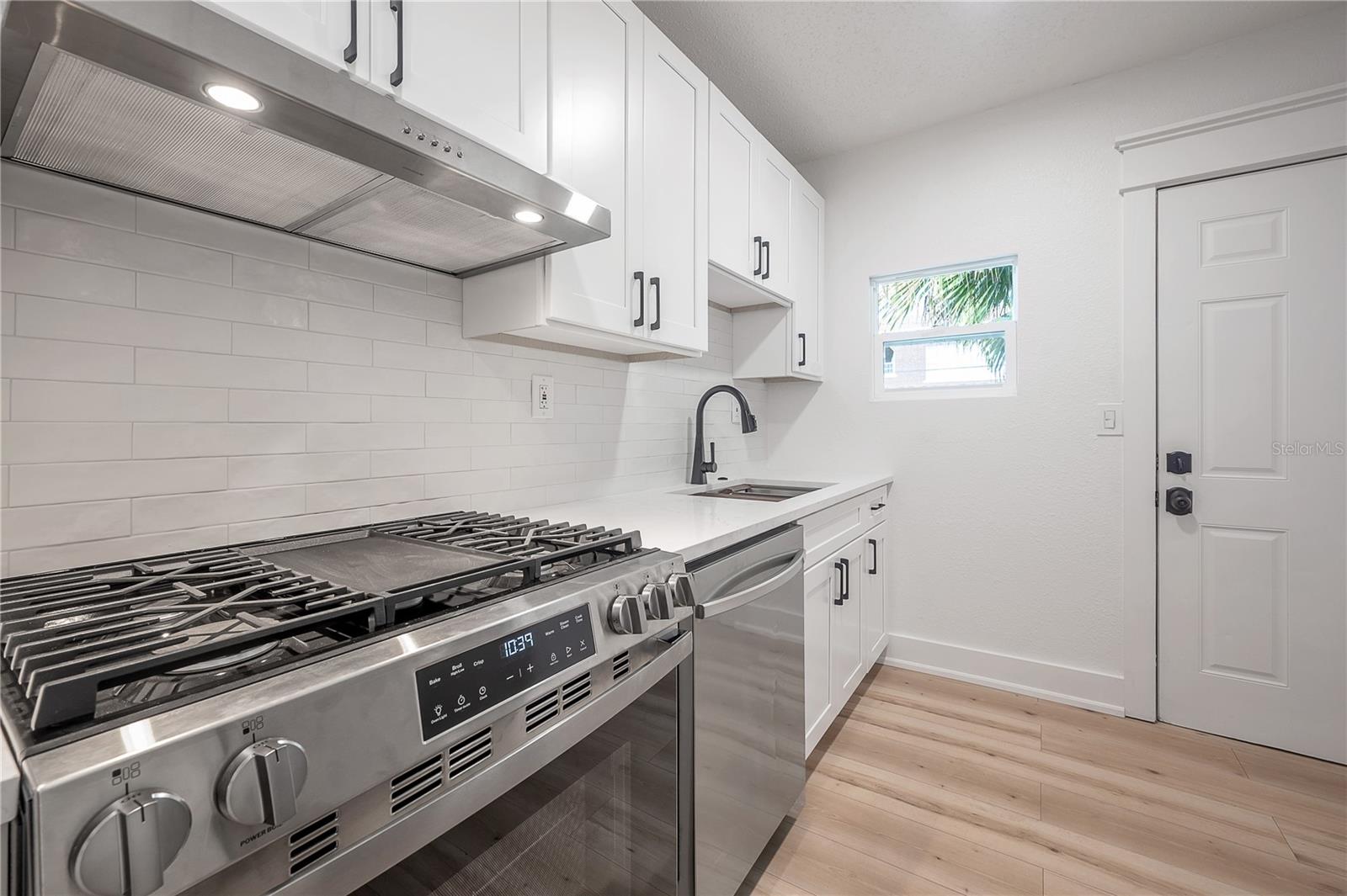 MEADOWBROOK - Residential
