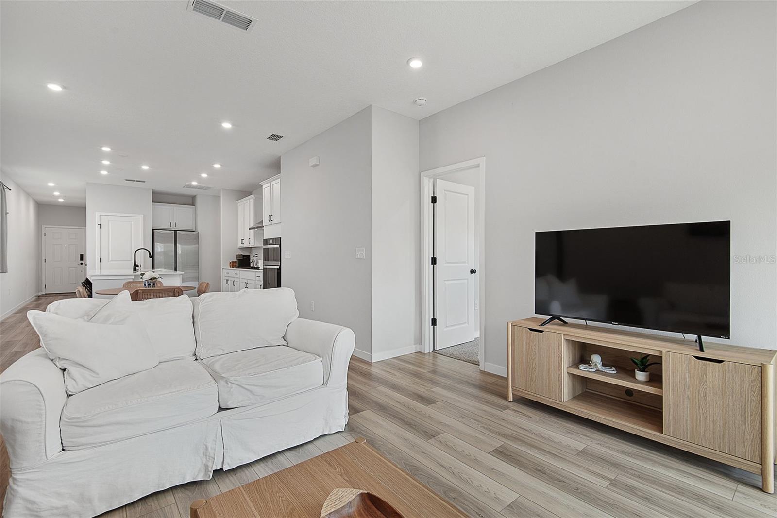 SEMINOLE PALMS PH 1 - Residential