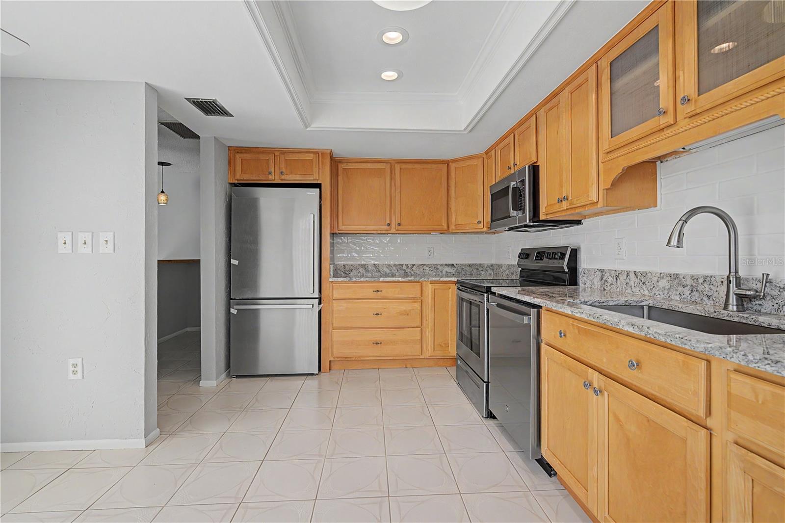 EAST LAKE WOODLANDS CLUSTER HOMES - Residential