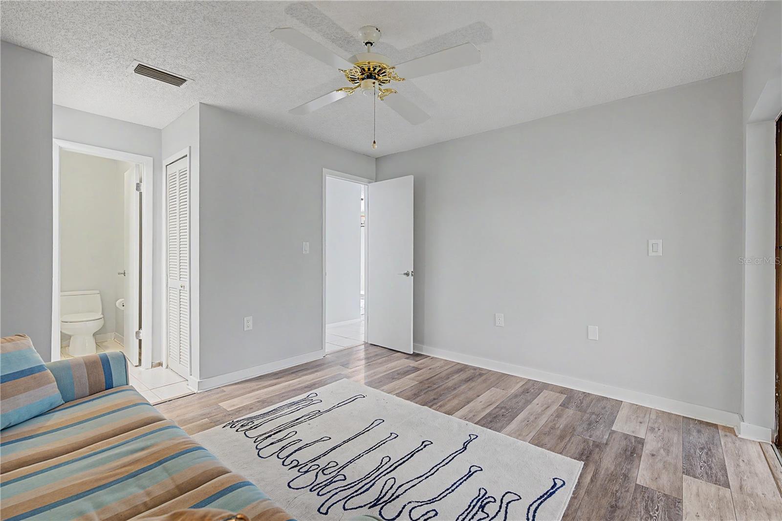 EAST LAKE WOODLANDS CLUSTER HOMES - Residential