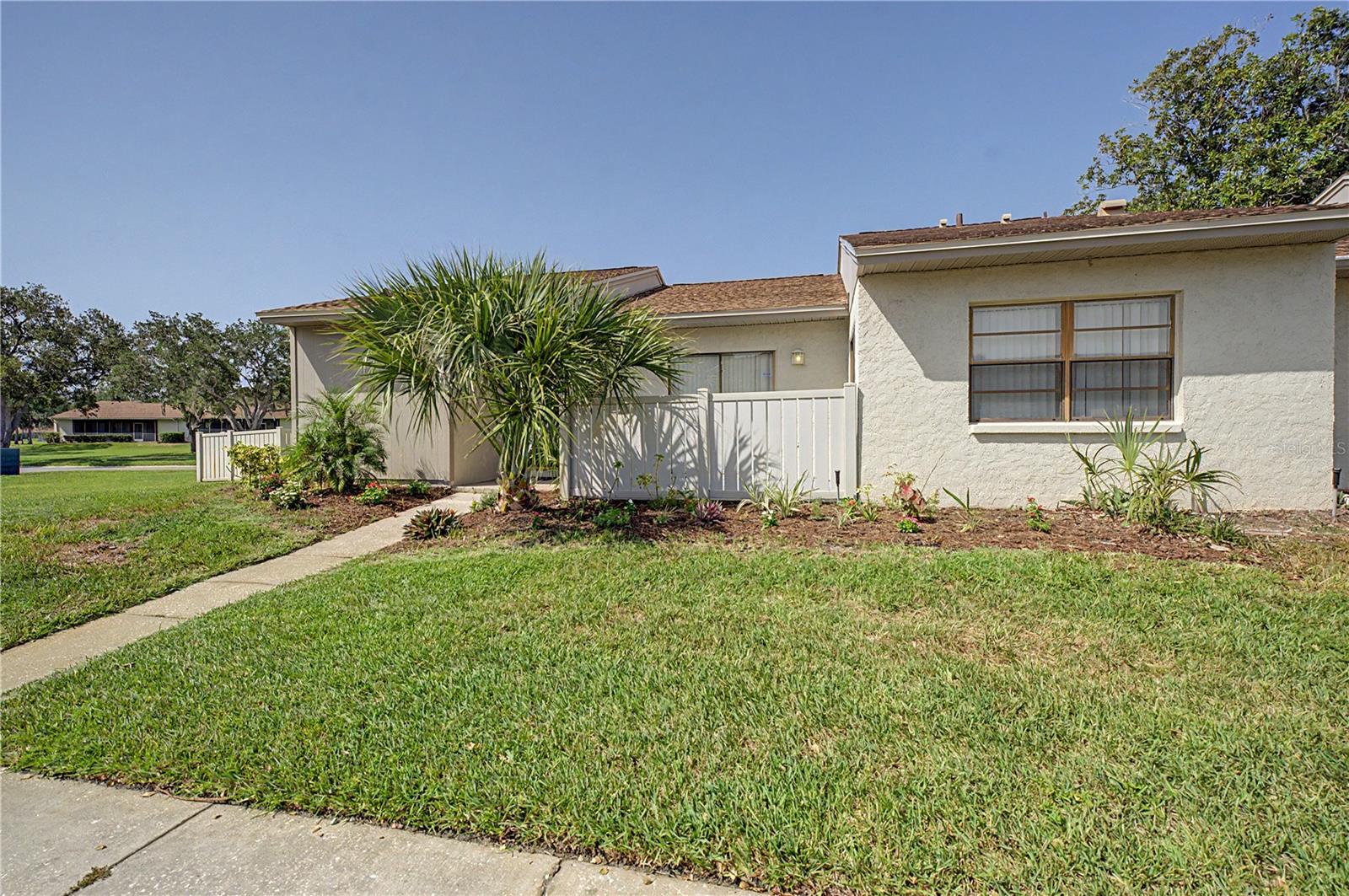 EAST LAKE WOODLANDS CLUSTER HOMES - Residential