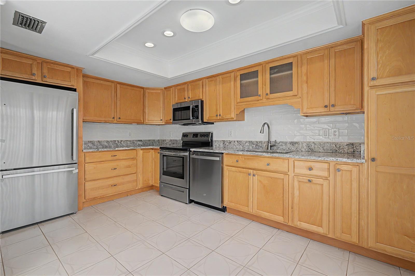 EAST LAKE WOODLANDS CLUSTER HOMES - Residential