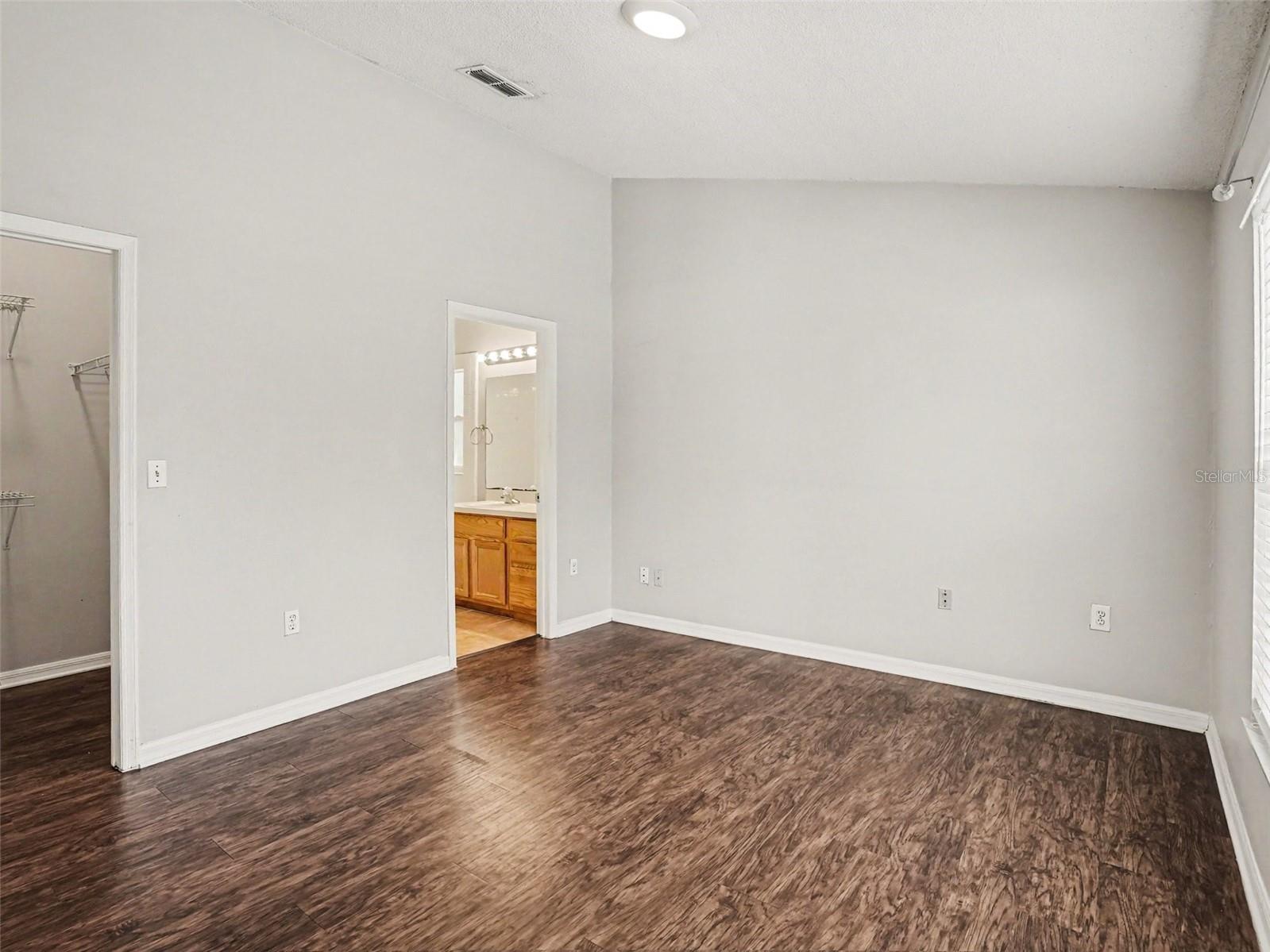 REMINGTON POINTE - Residential