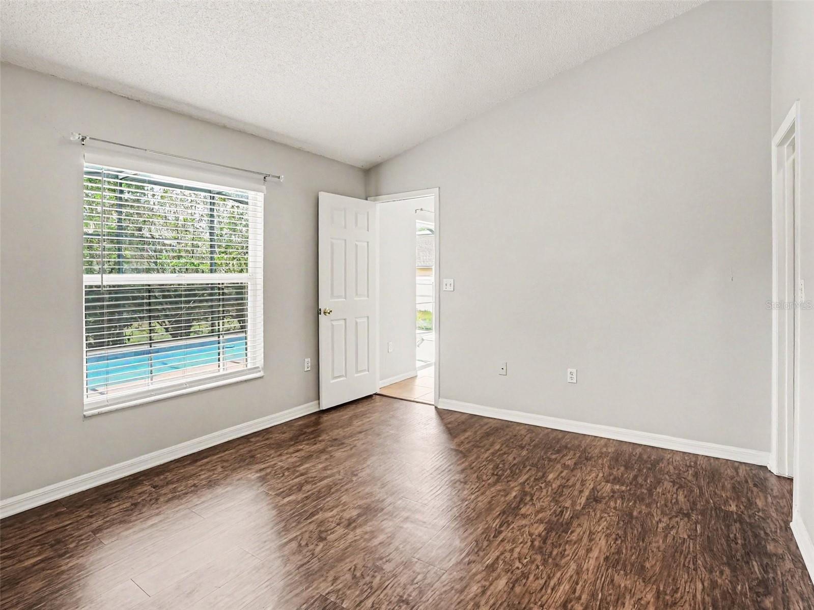 REMINGTON POINTE - Residential