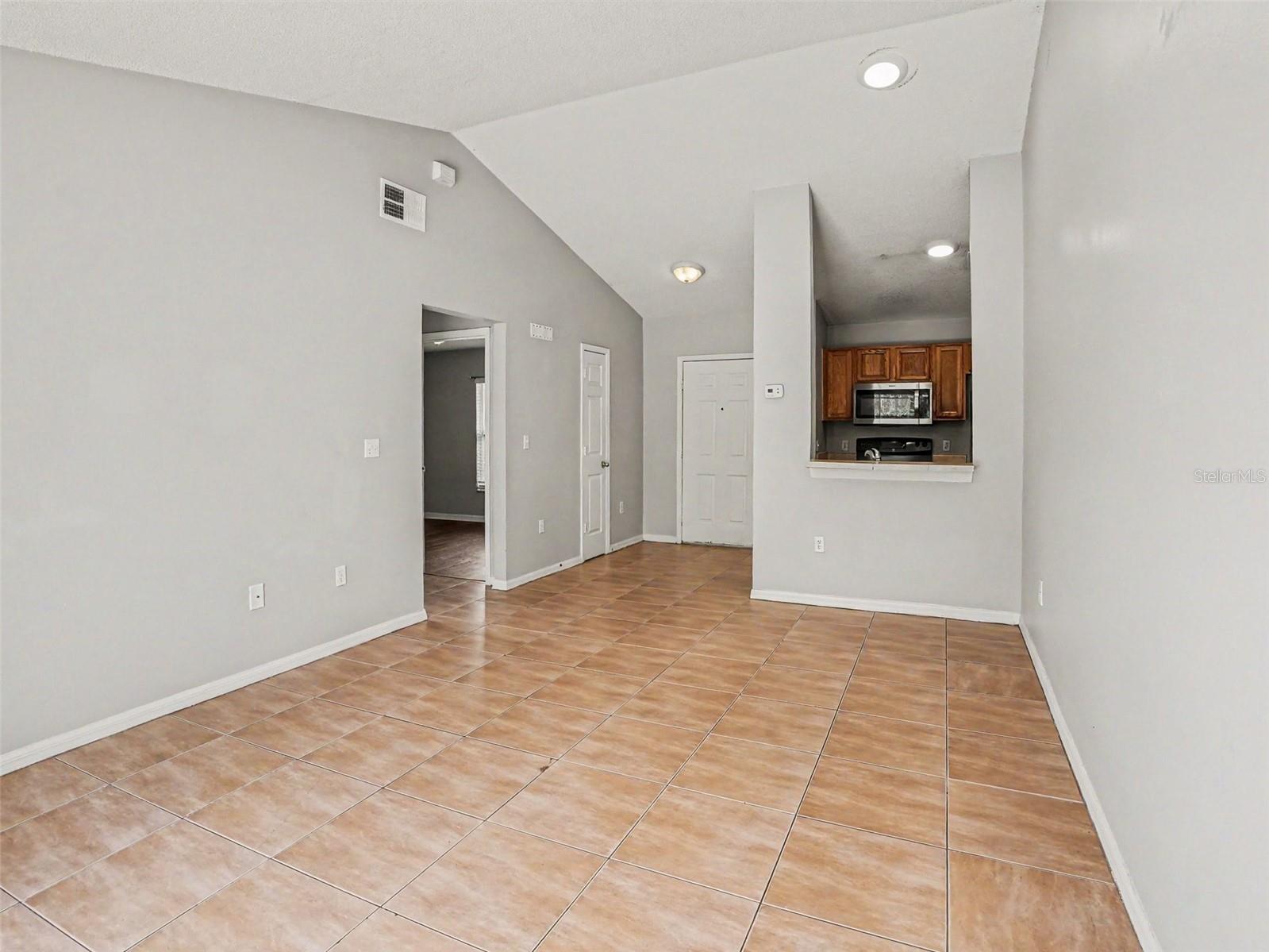REMINGTON POINTE - Residential