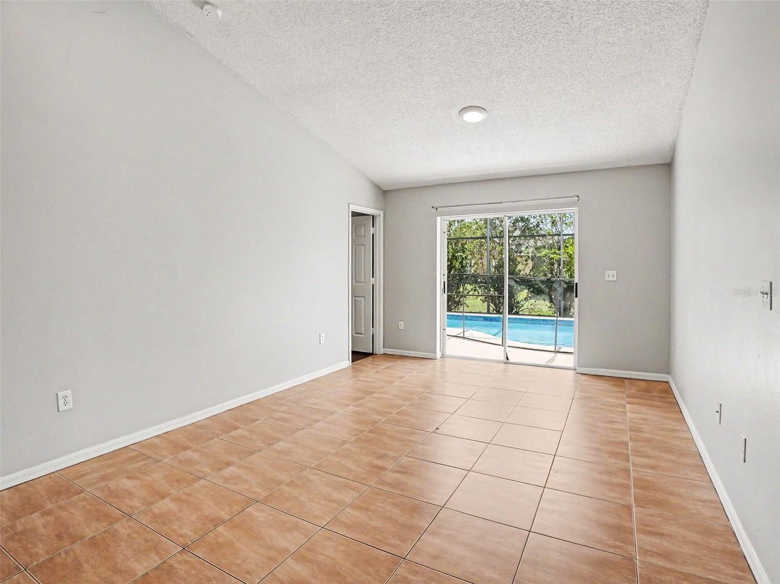REMINGTON POINTE - Residential