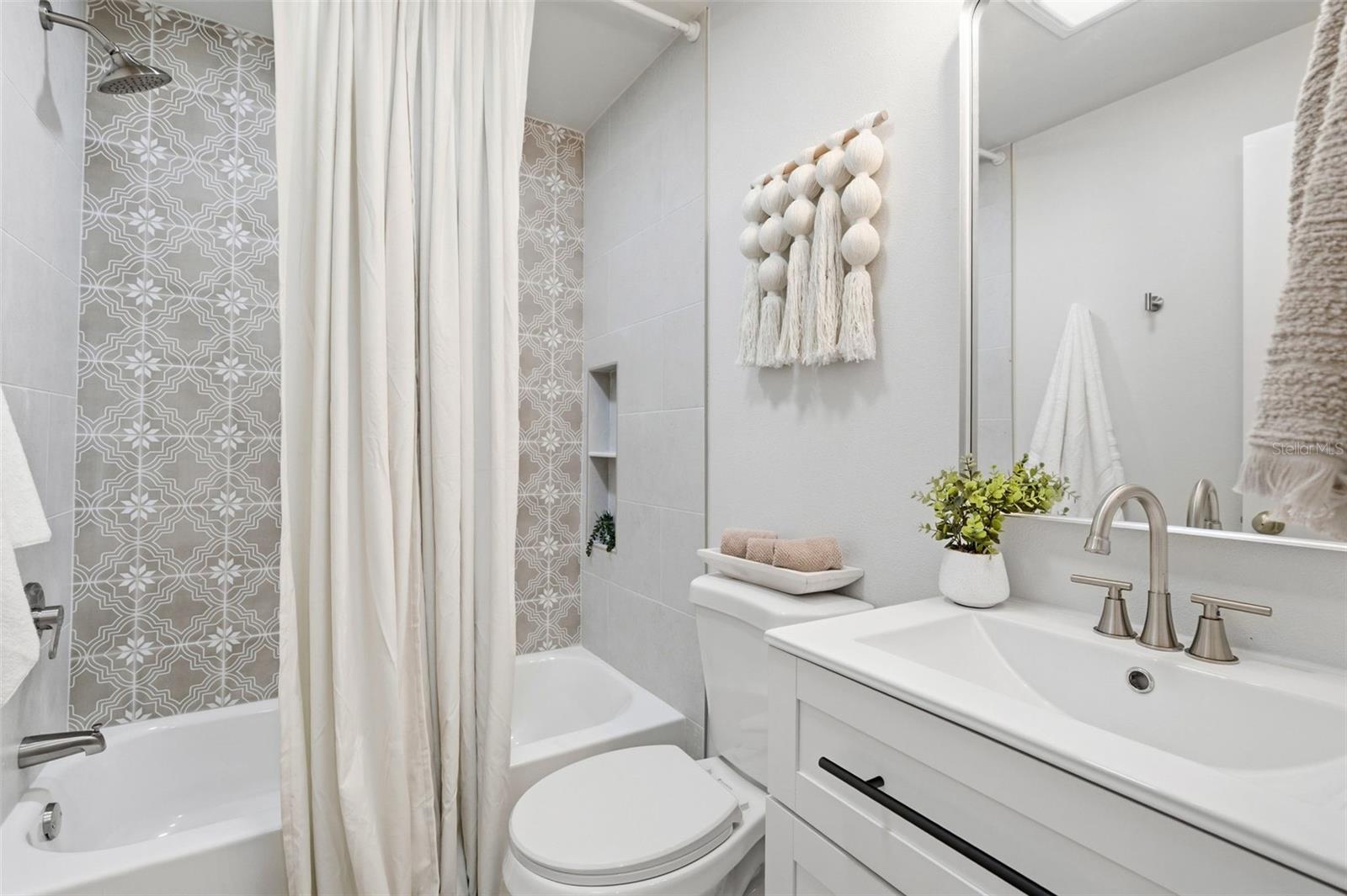TAMARAC BY THE GULF 1ST ADD - Residential