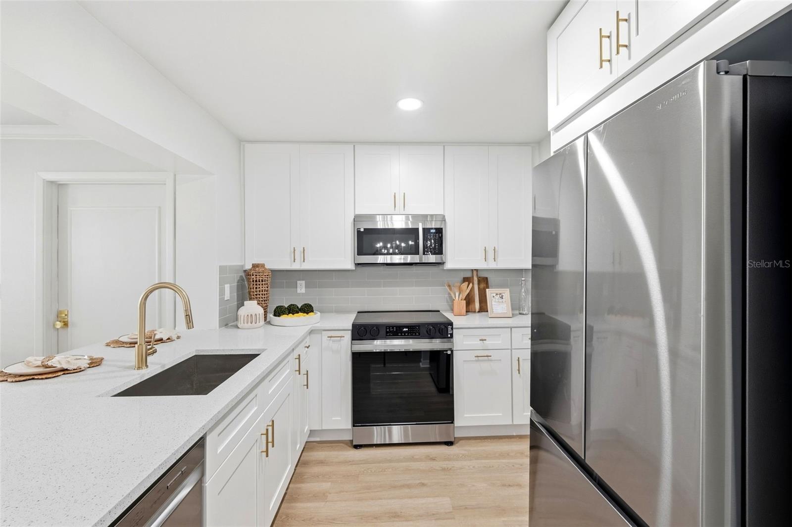 TAMARAC BY THE GULF 1ST ADD - Residential