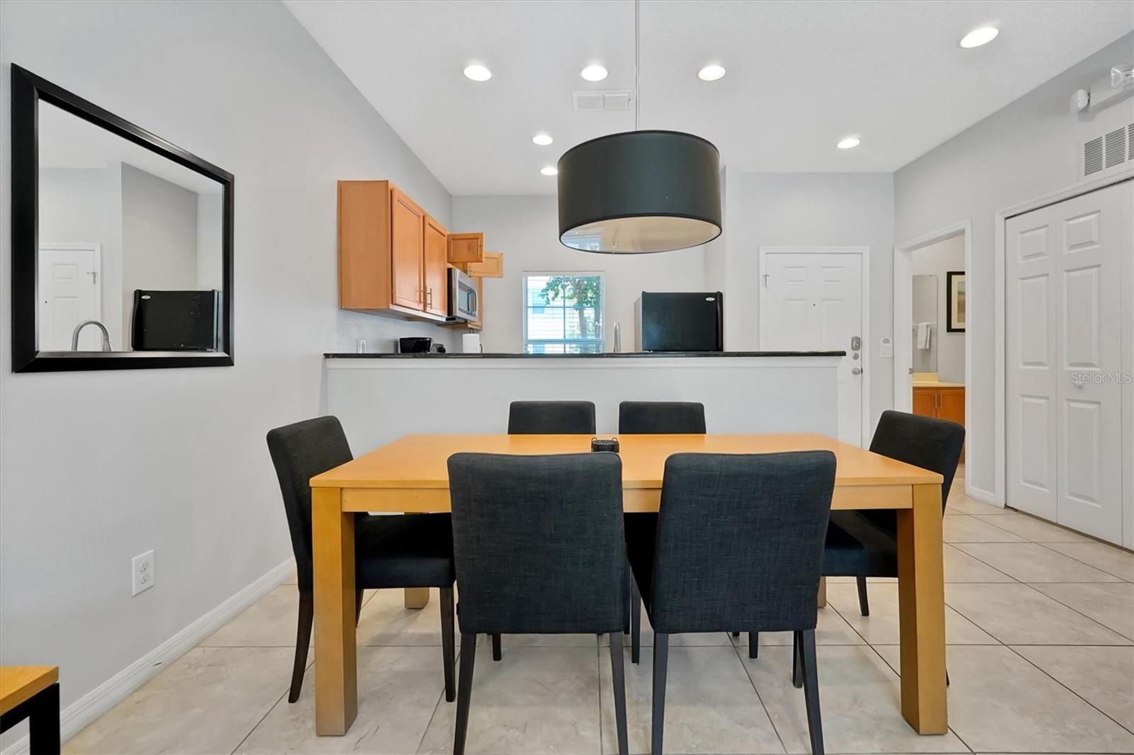 ENCANTADA PH 2 - Residential