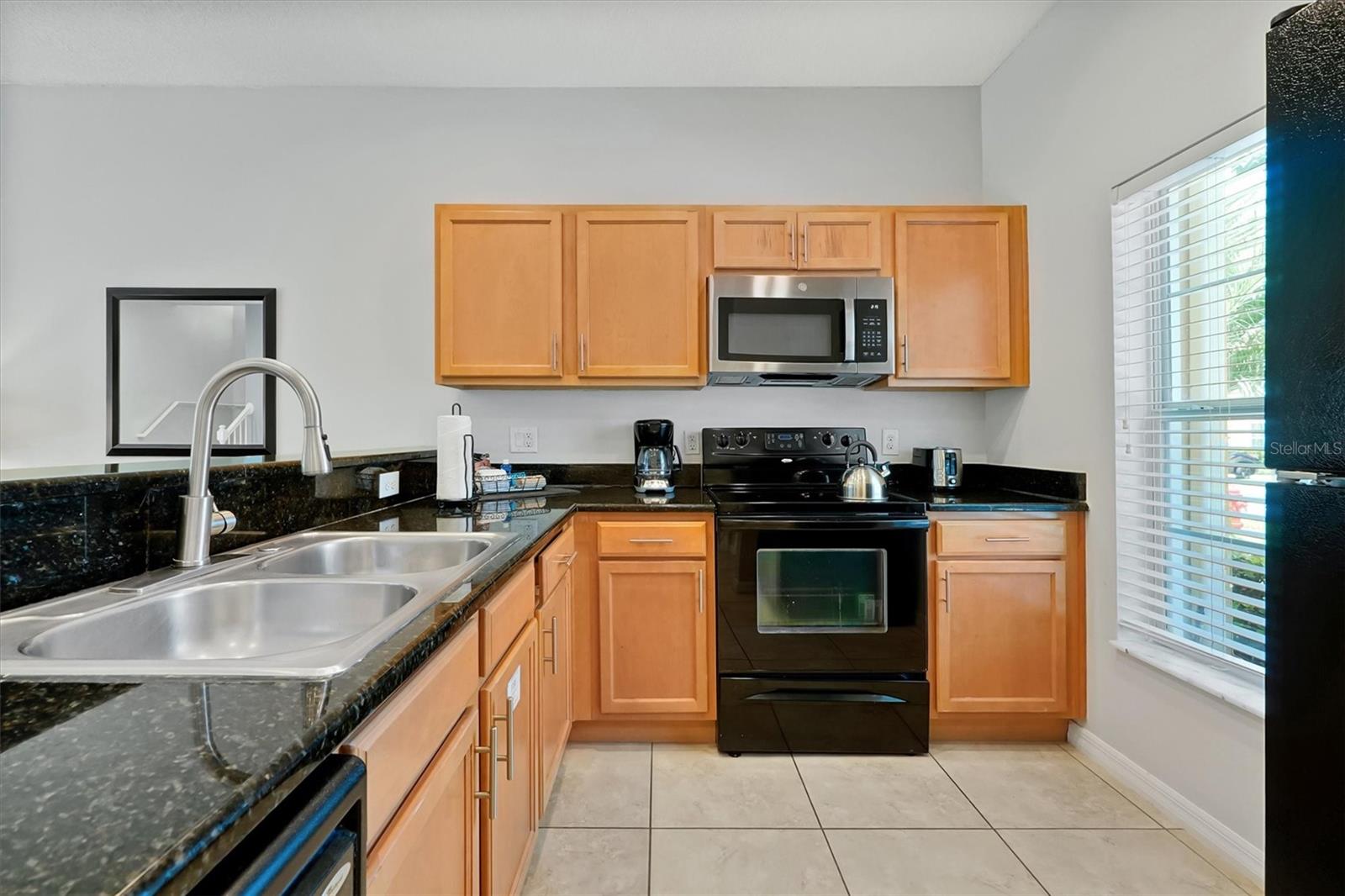 ENCANTADA PH 2 - Residential