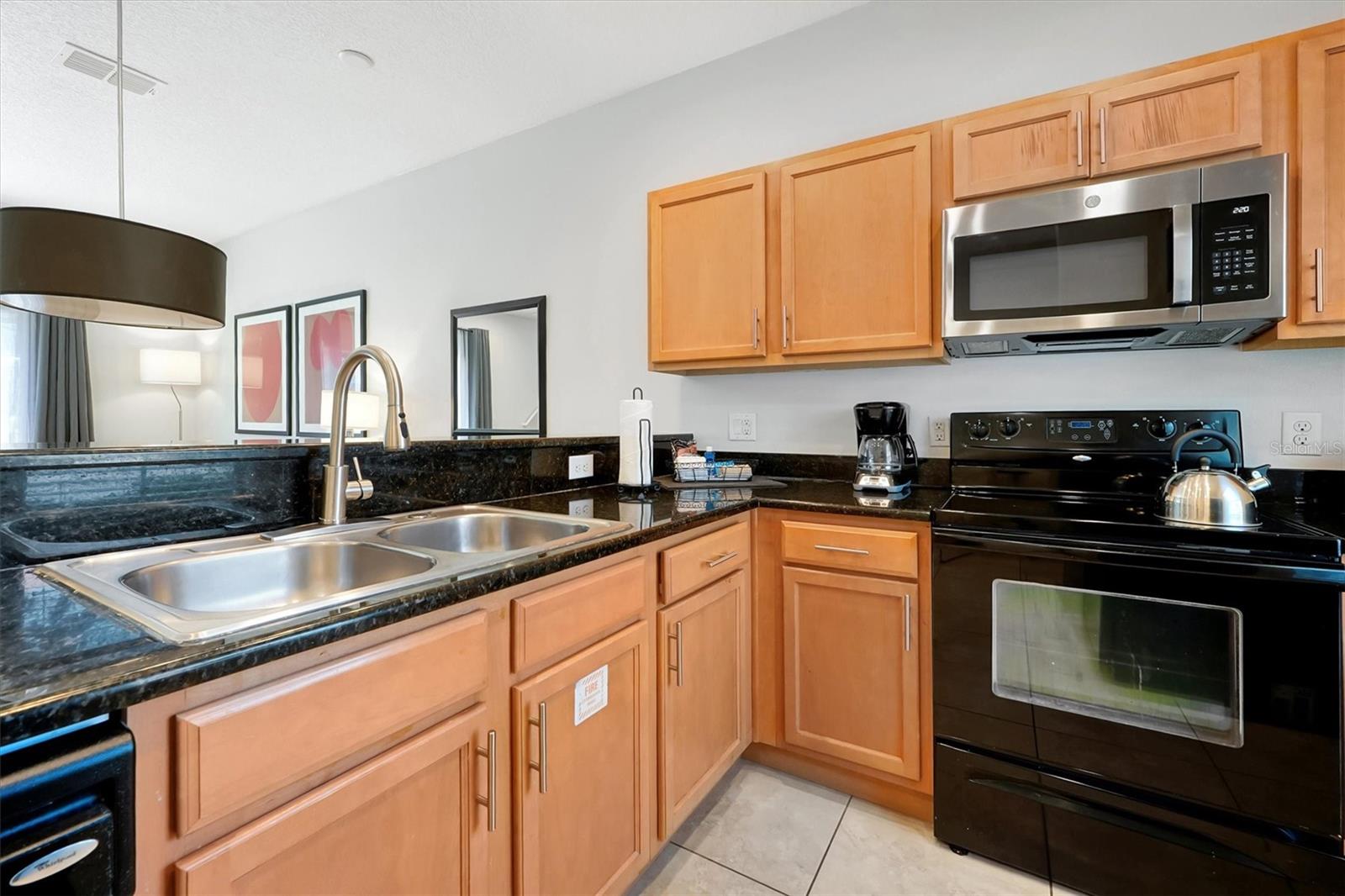 ENCANTADA PH 2 - Residential