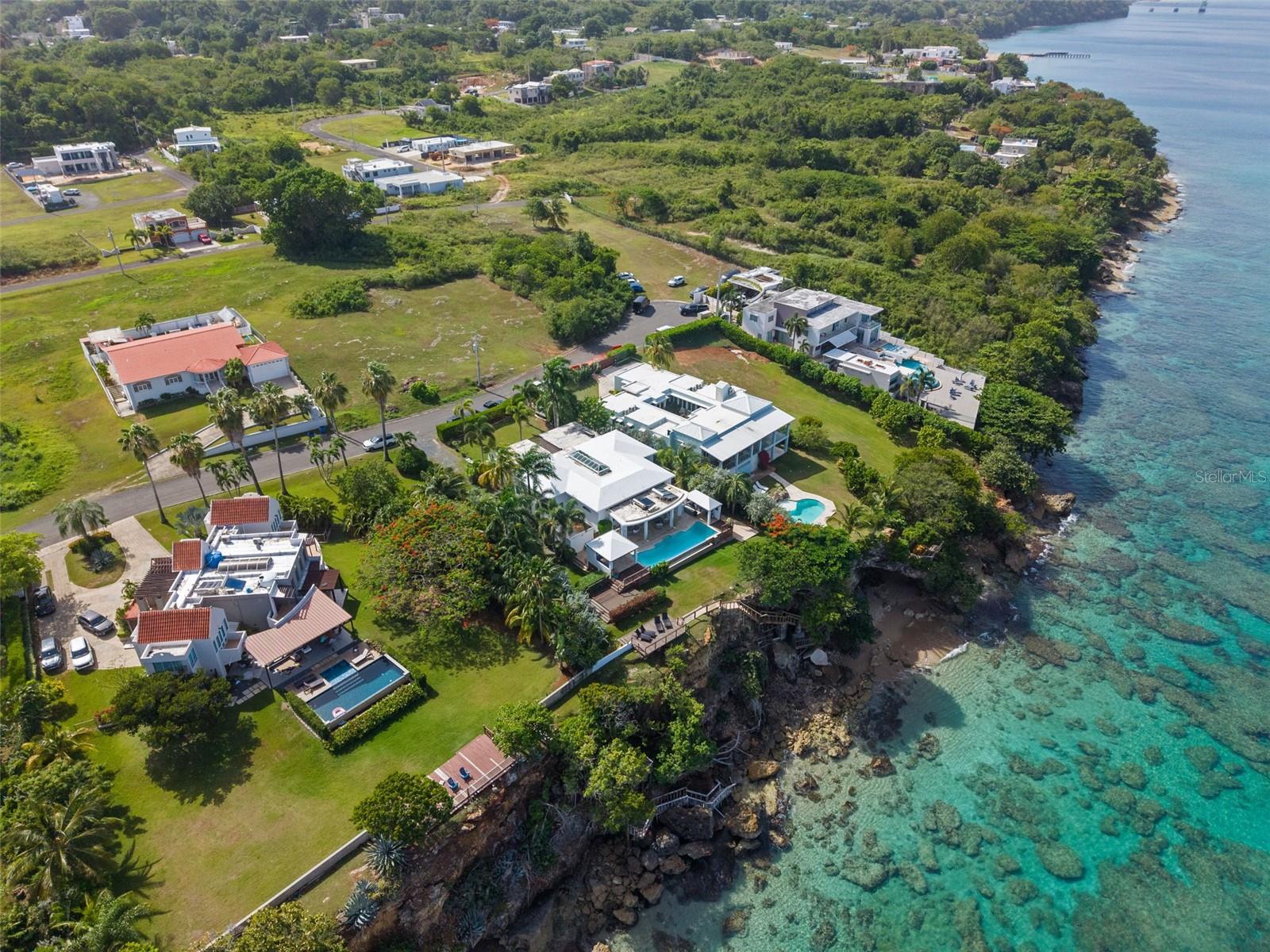 SECTOR PLAYUELA BARRIO BORINQUEN - Residential