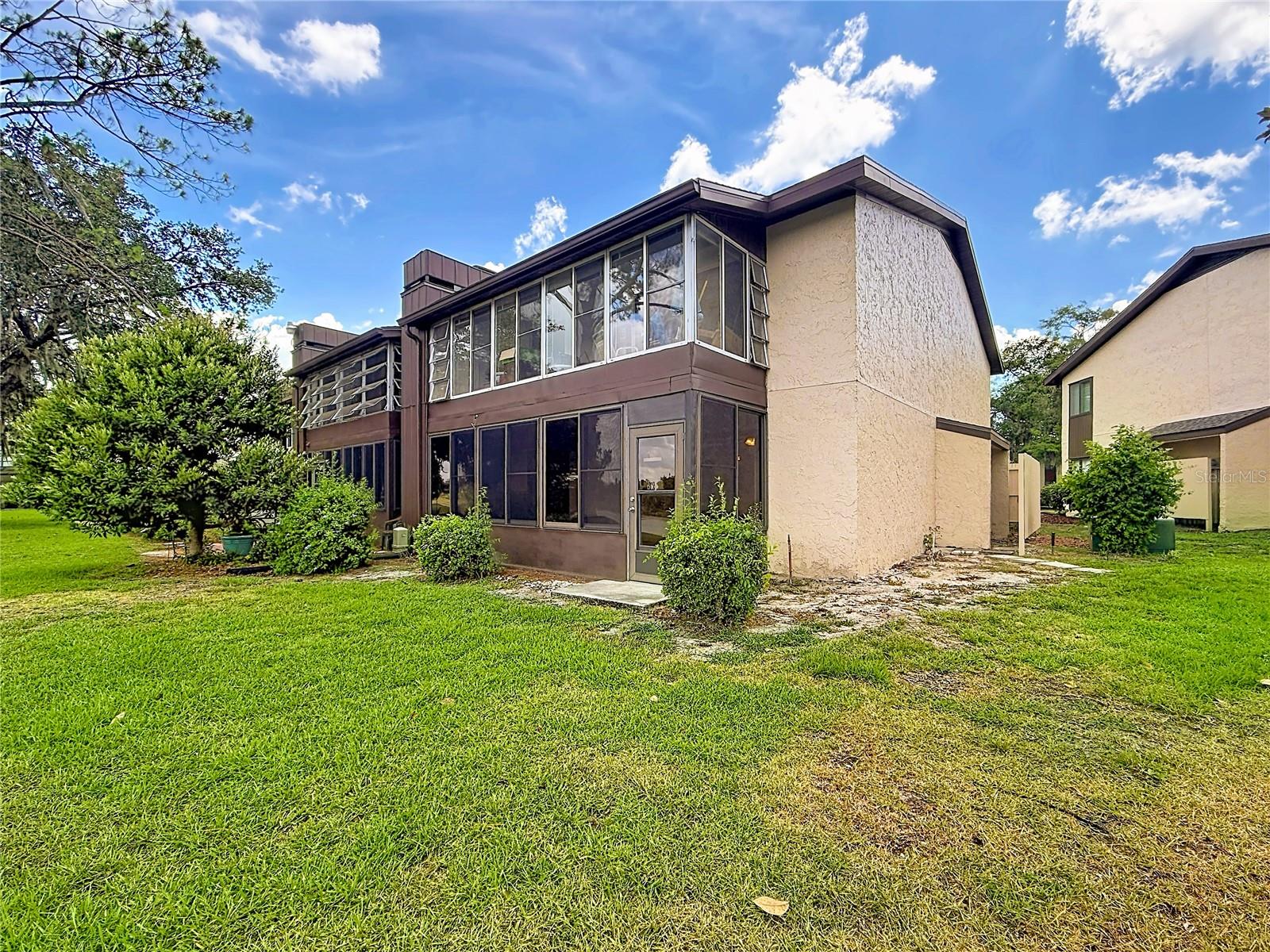 TWIN LAKES VILLAGE WEST CONDO - Residential