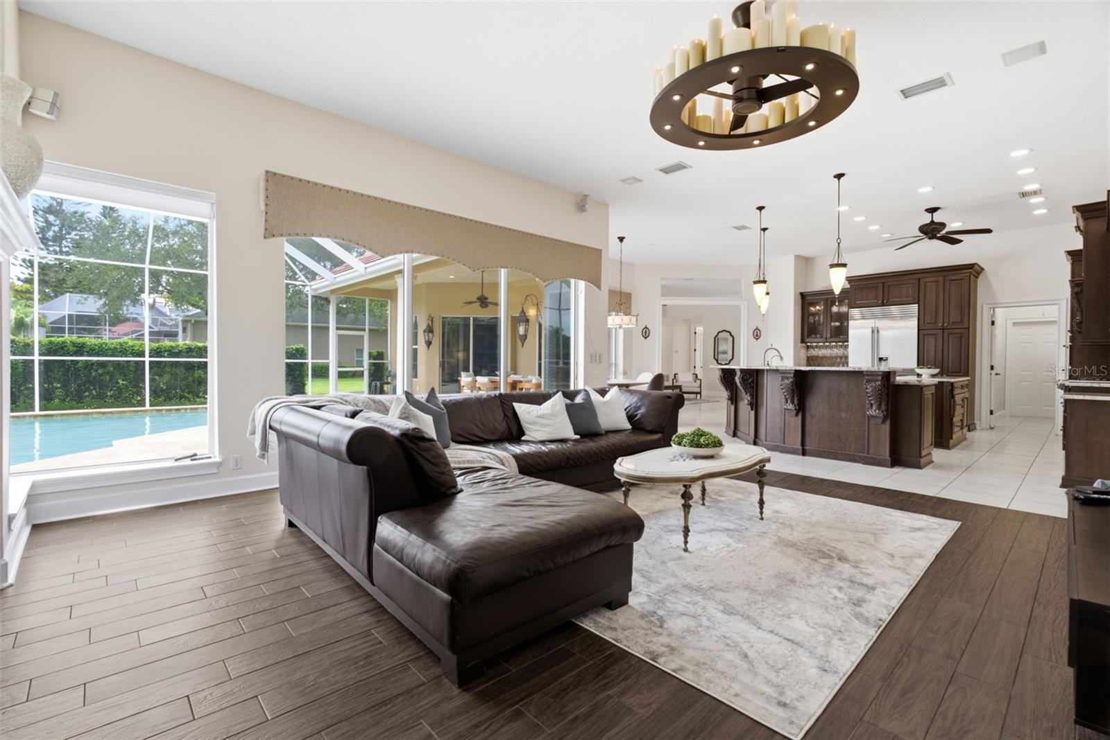 CHEVAL POLO & GOLF CL PHAS - Residential
