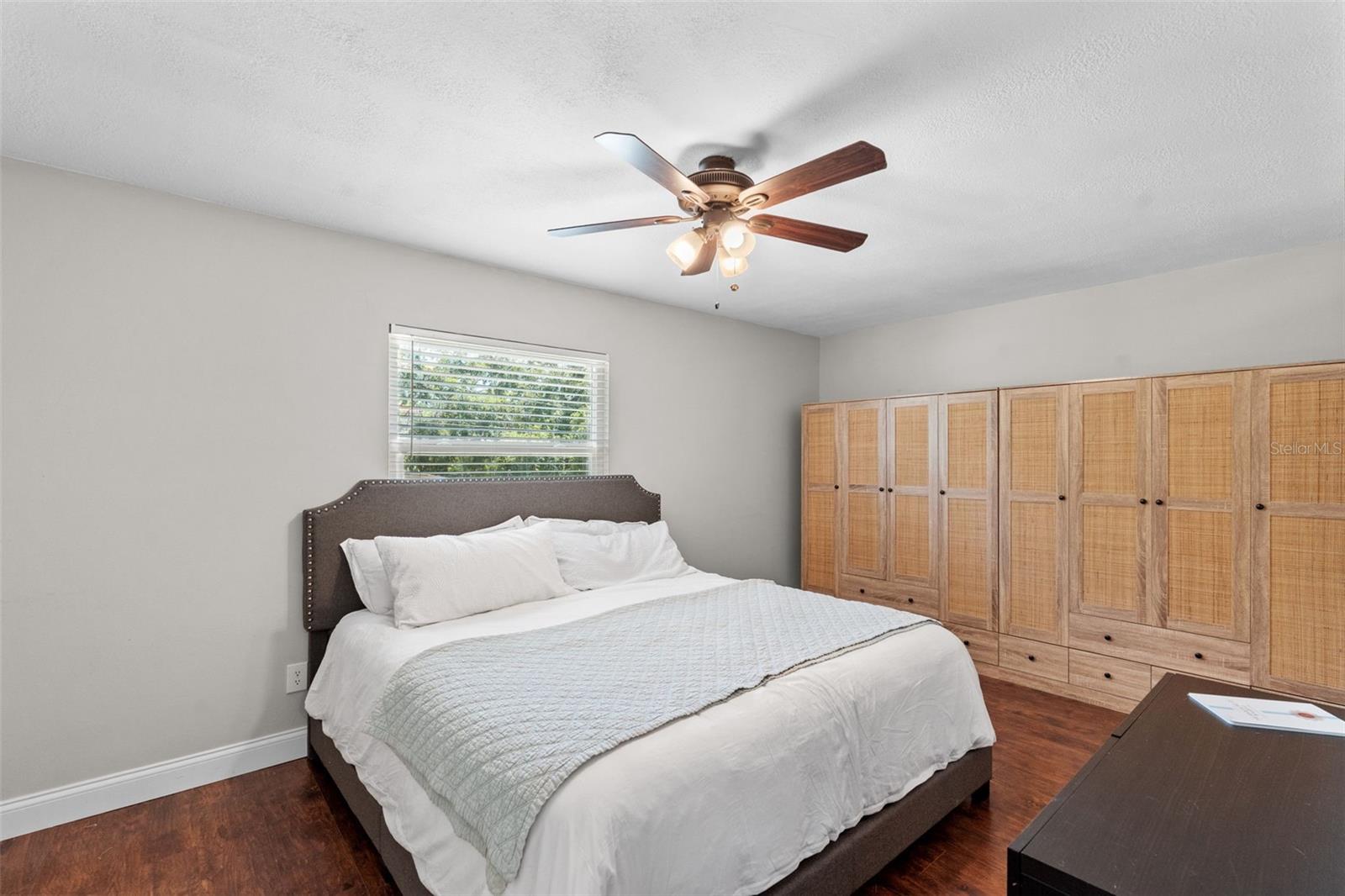 DIAZ TWNHMS - Residential Lease