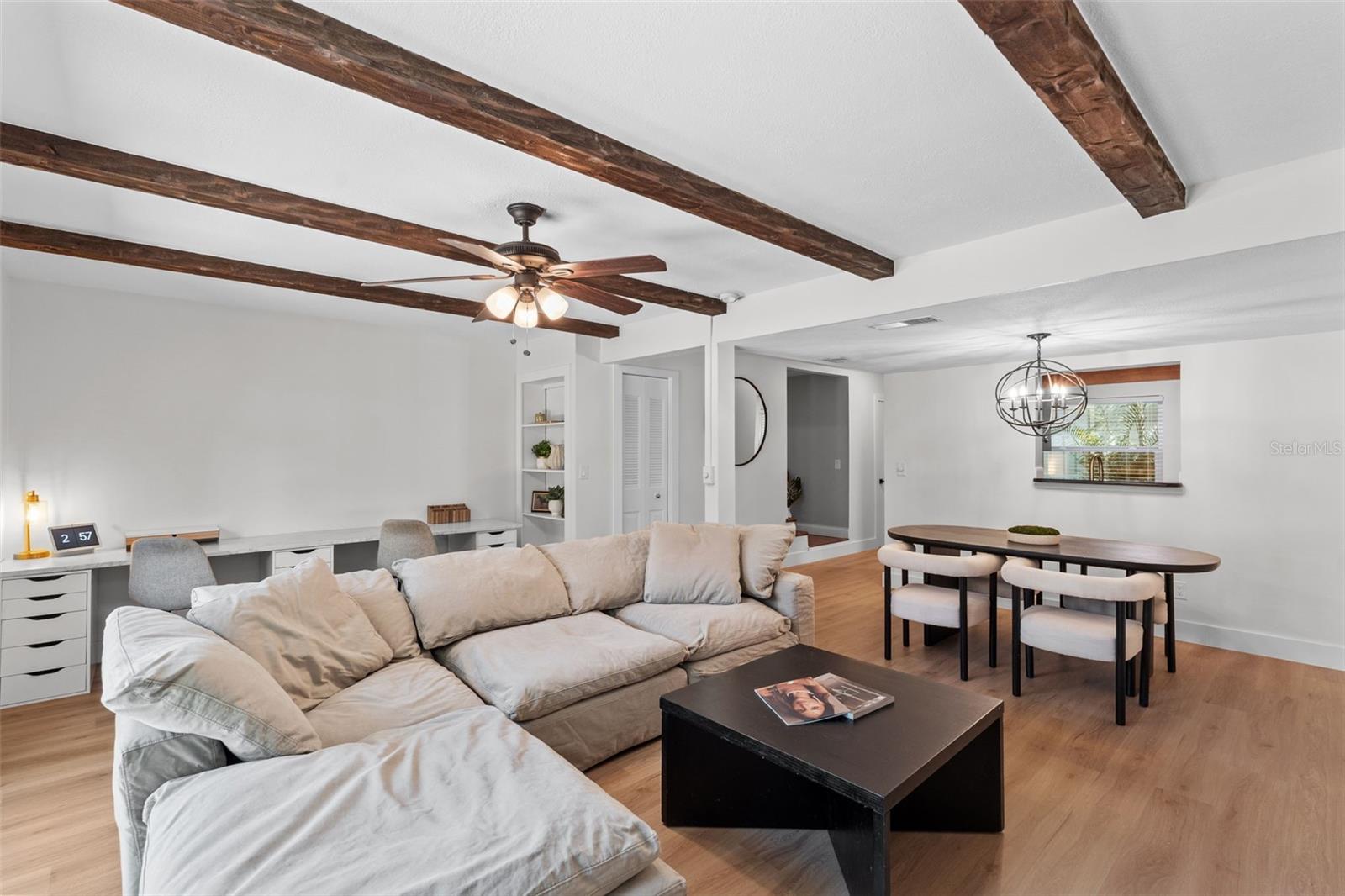 DIAZ TWNHMS - Residential Lease