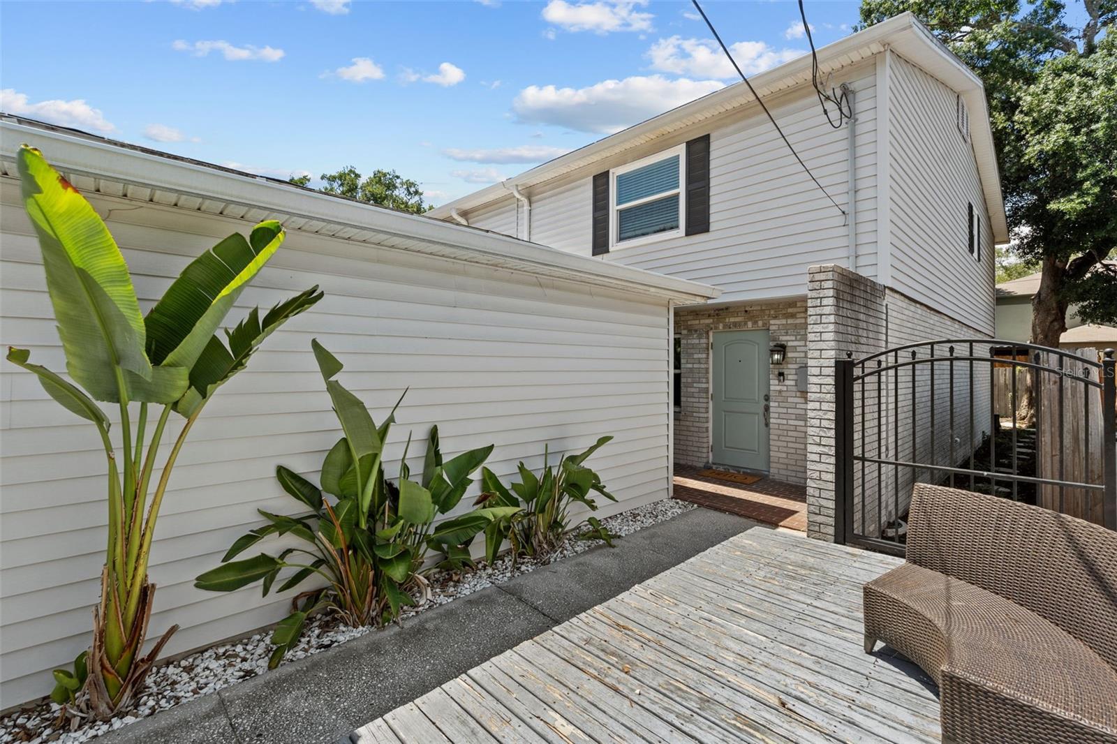 Ideally located just blocks from iconic Bayshore Boulevard, this beautifully maintained end-unit townhome offers the perfect combination of comfort, convenience, and low-maintenance living in the heart of South Tampa.
The open-concept floor plan is filled with natural light and features an updated kitchen with granite countertops, solid wood cabinetry, and upgraded stainless steel appliances. Large sliding glass doors open to a private patio, creating a seamless indoor-outdoor living space that's perfect for relaxing or entertaining.
Upstairs, the spacious primary suite features wood flooring and an updated ensuite bathroom with a tiled shower and granite countertops. A second ensuite bedroom provides excellent privacy for guests, roommates, or a home office.
The home is available furnished or unfurnished, offering flexibility to suit your needs. Additional features include a private gated courtyard, outdoor storage, and a detached one-car garage.
Enjoy an unbeatable South Tampa location just blocks from Bayshore Boulevard and only minutes from Tampa General Hospital, Downtown Tampa, MacDill Air Force Base, Hyde Park Village, and some of the area's best dining, shopping, and entertainment. With easy access to major roadways and everyday conveniences, this home is an exceptional opportunity for those seeking a low-maintenance lifestyle in one of Tampa's most desirable neighborhoods.