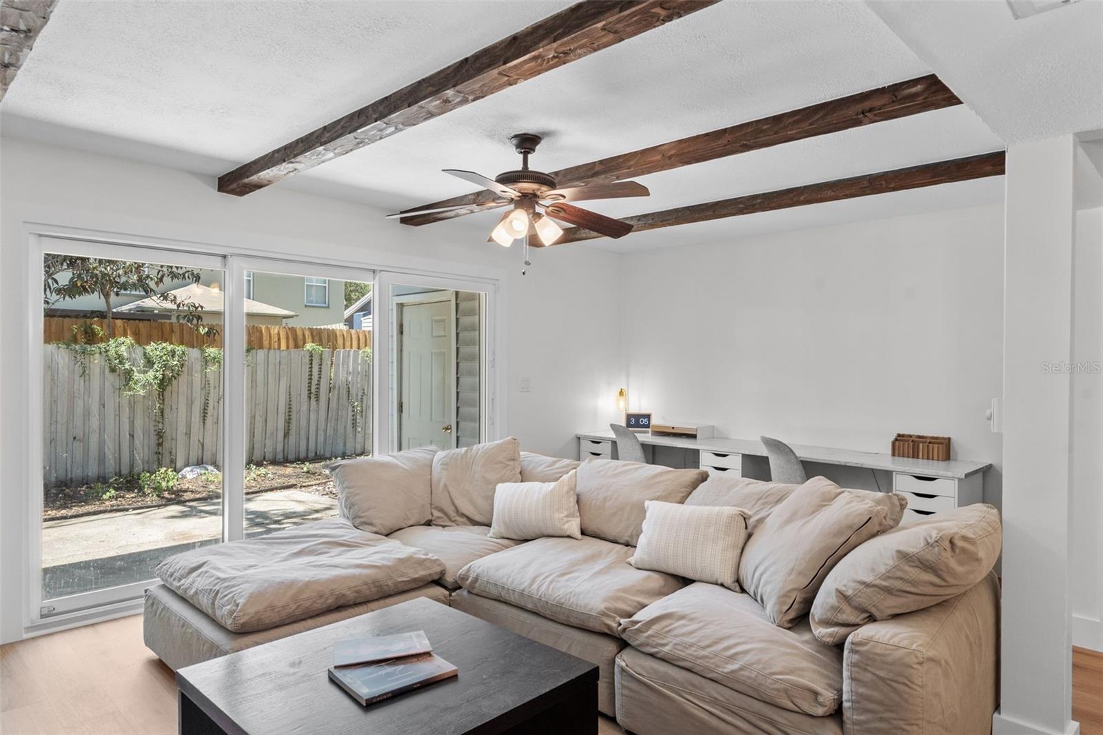 DIAZ TWNHMS - Residential Lease