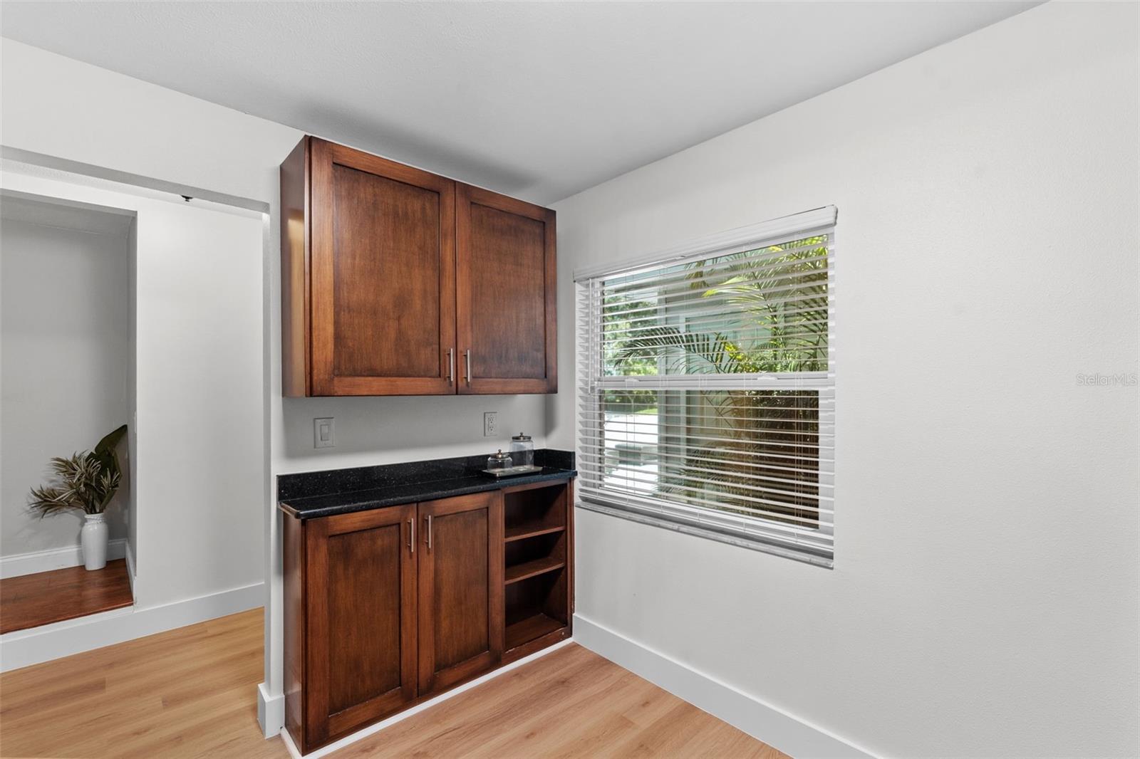 DIAZ TWNHMS - Residential Lease