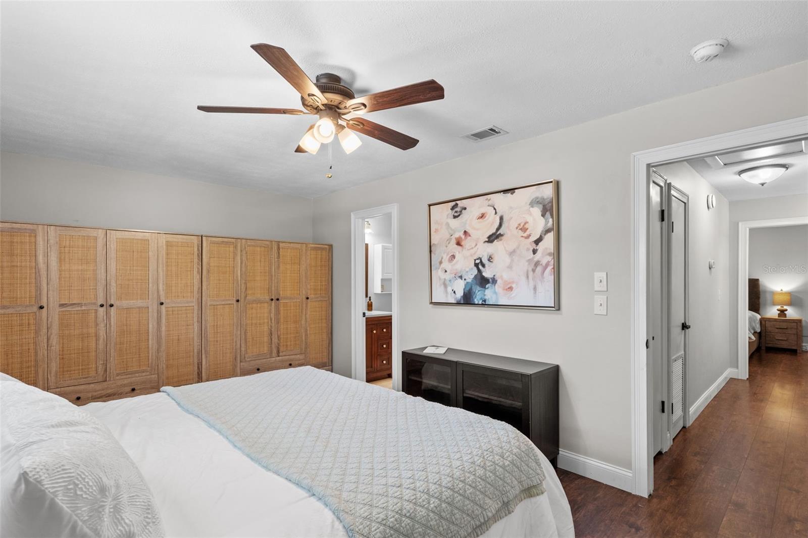 DIAZ TWNHMS - Residential Lease
