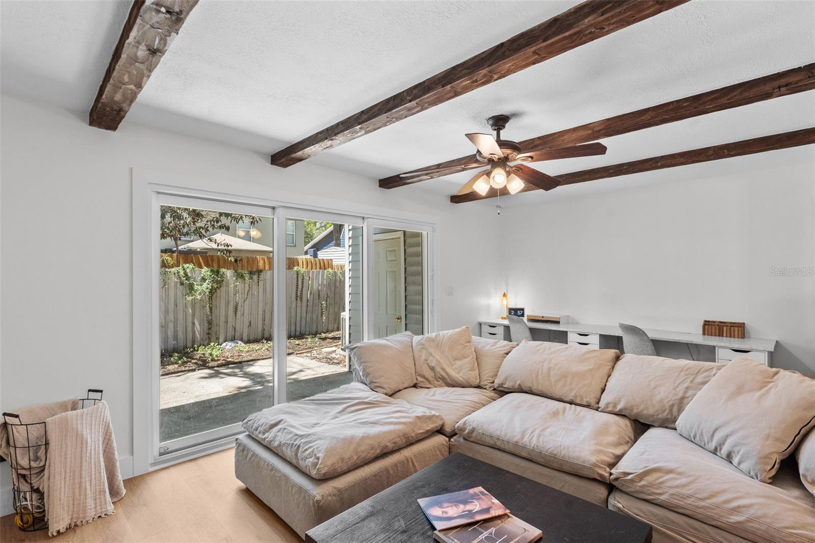 DIAZ TWNHMS - Residential Lease