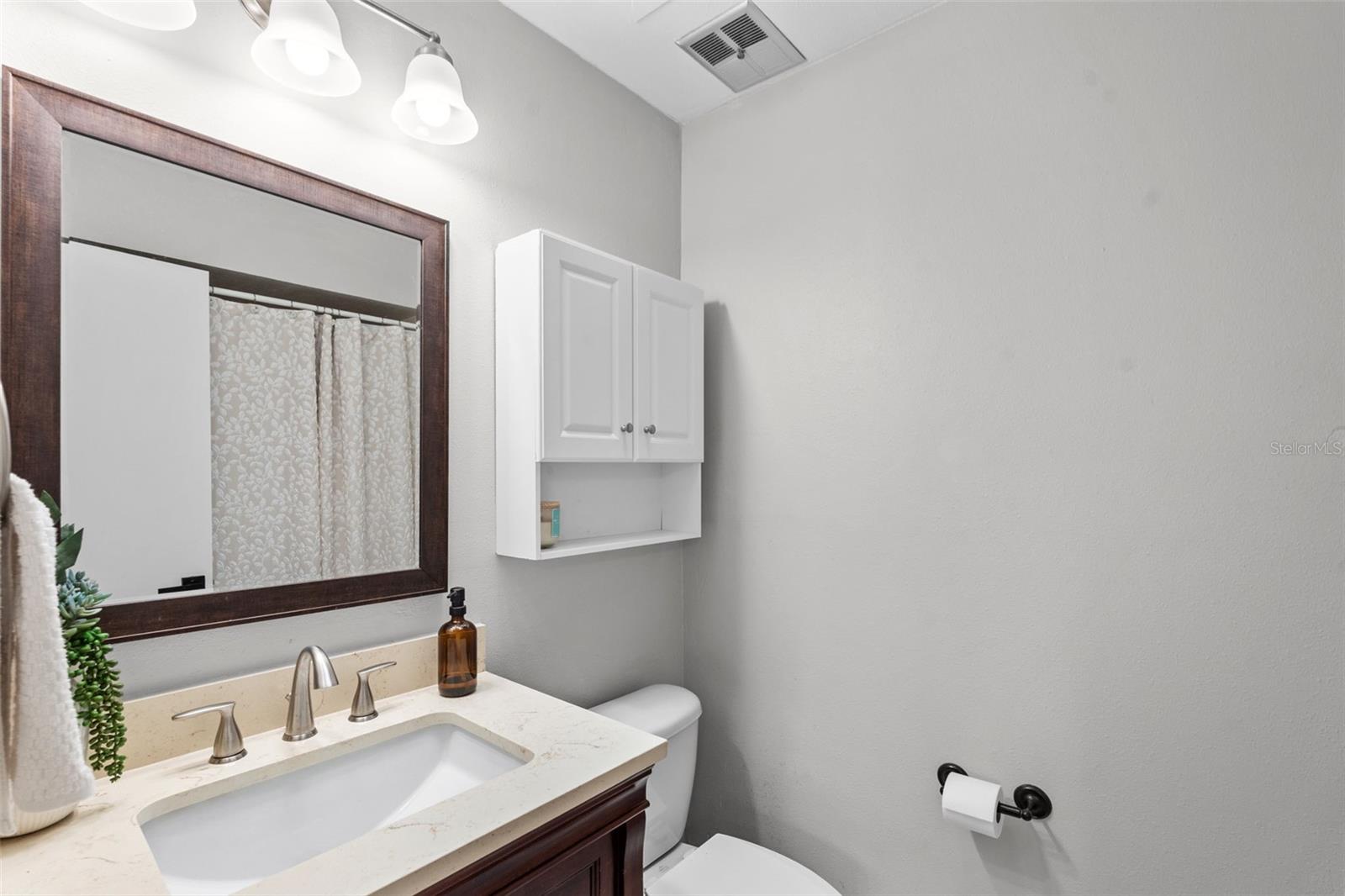 DIAZ TWNHMS - Residential Lease