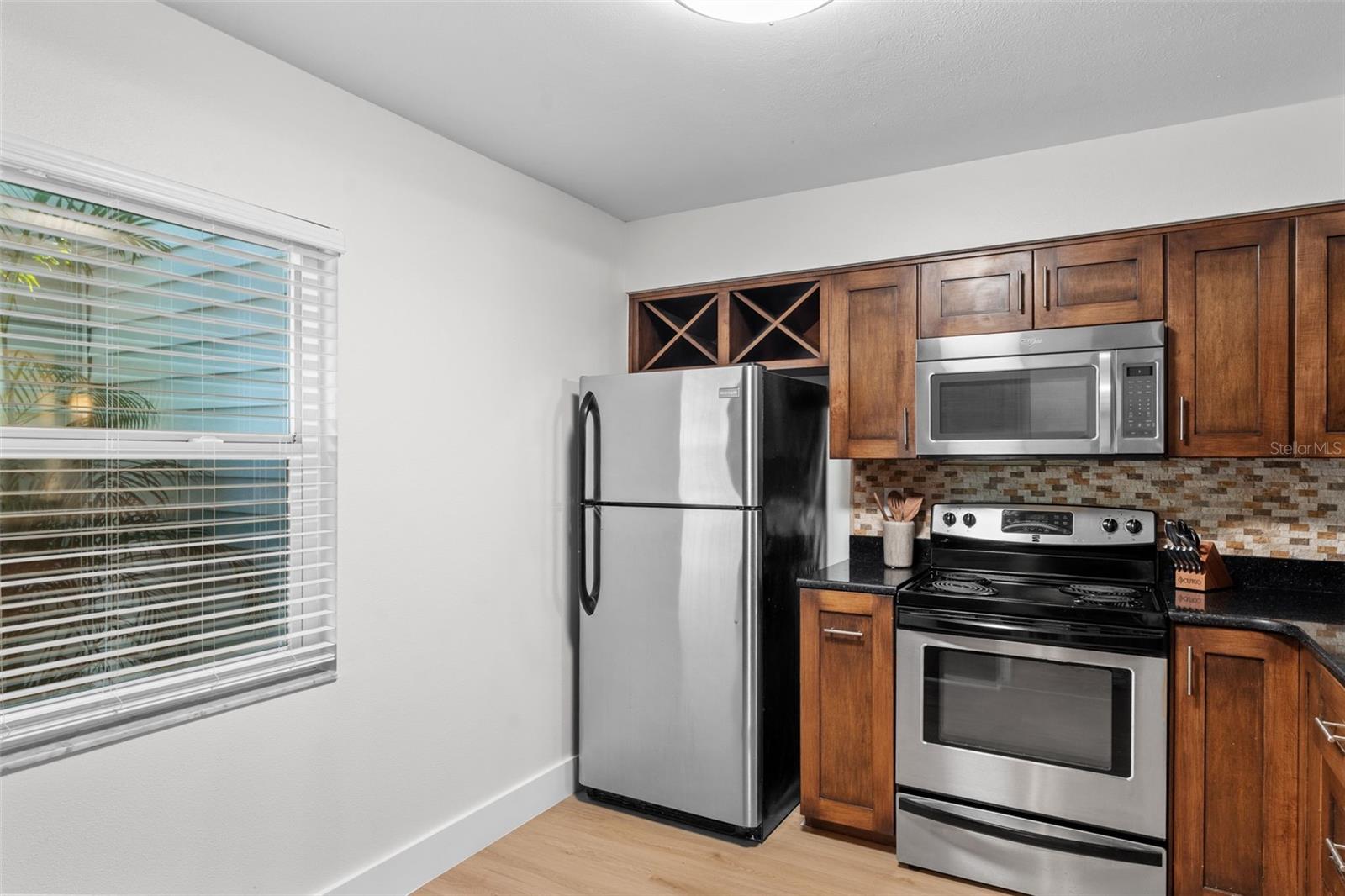 DIAZ TWNHMS - Residential Lease