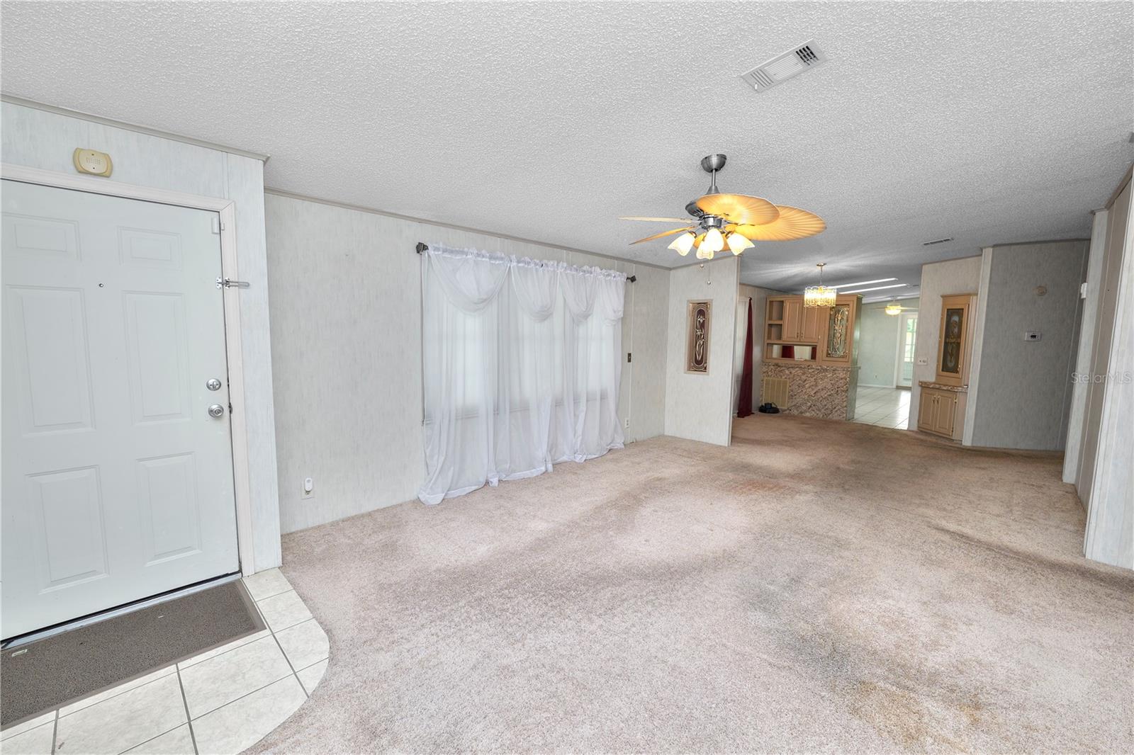 VILLAGE UNIT 03 LAKELAND - Residential