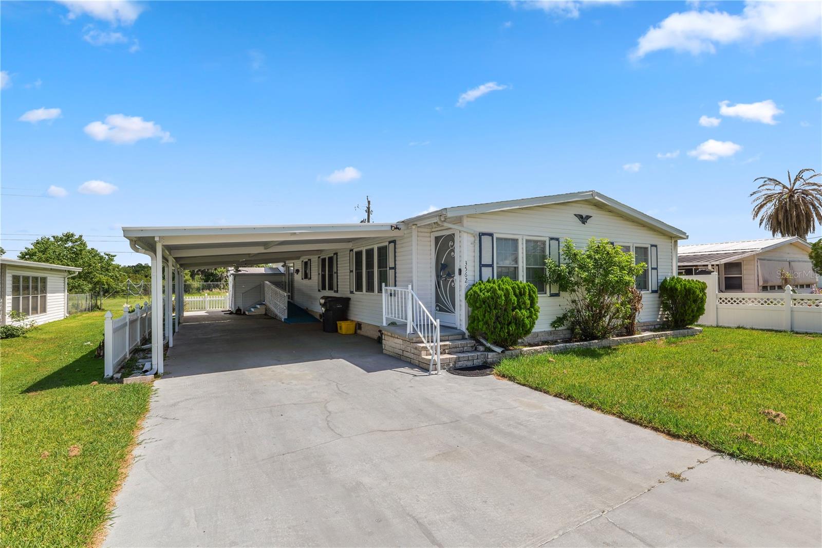 VILLAGE UNIT 03 LAKELAND - Residential