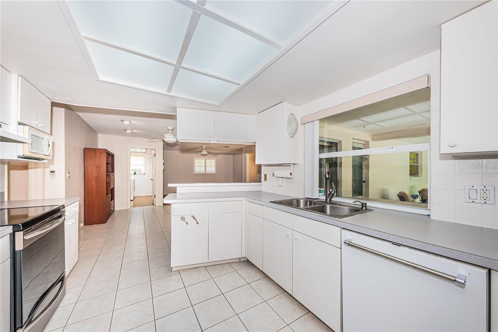 WILLOWBROOK LOT 26 - Residential