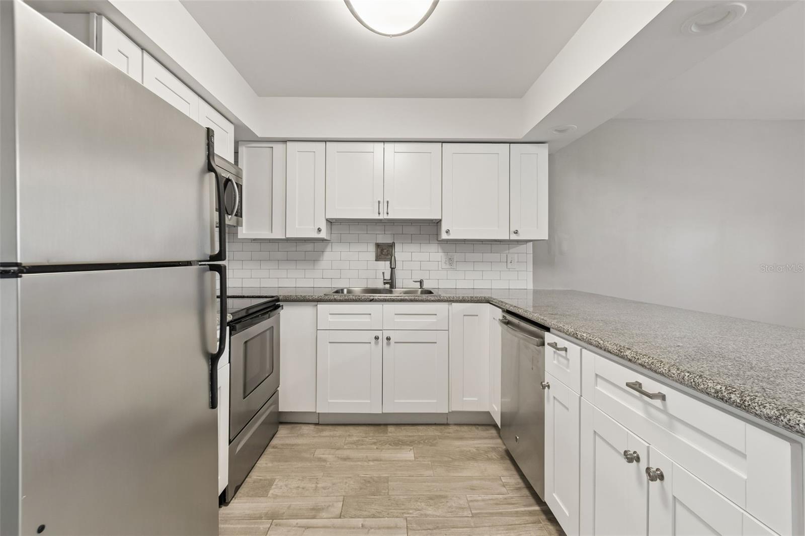 HANAN ESTATES - Commercial Sale