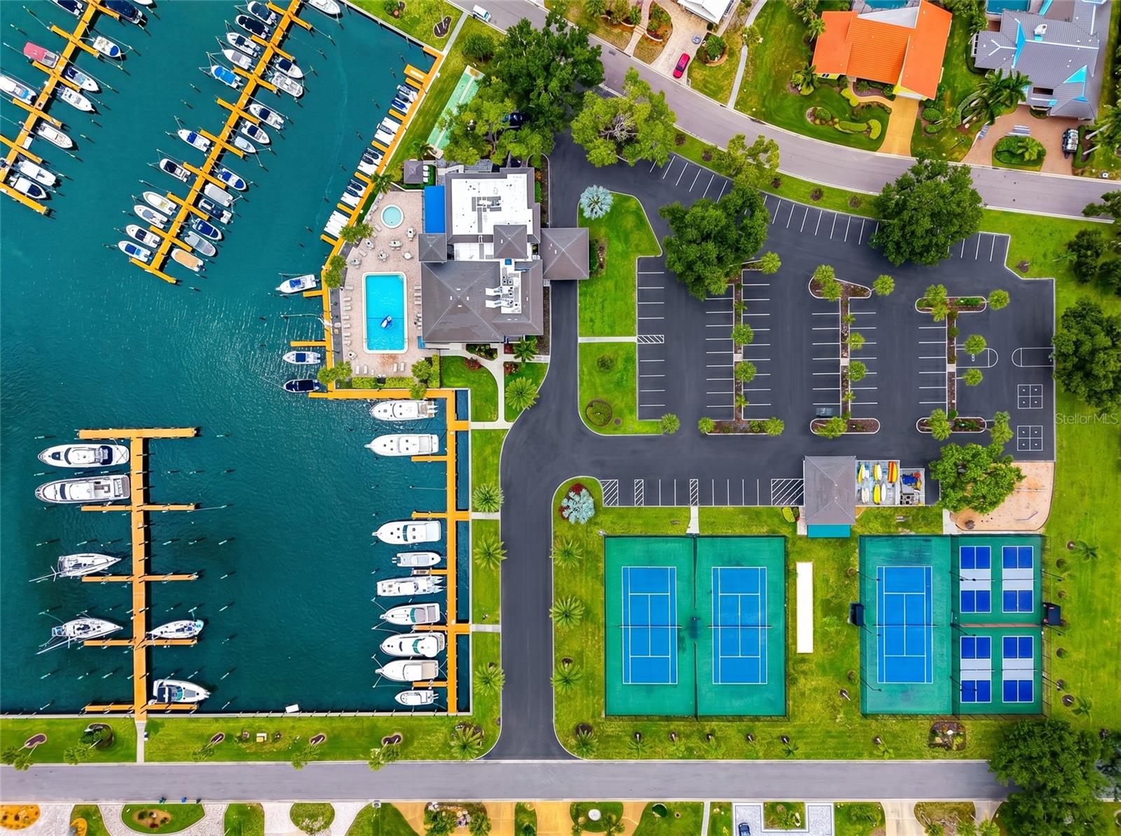 SOUTHBAY YACHT & RACQUET CLUB - Residential