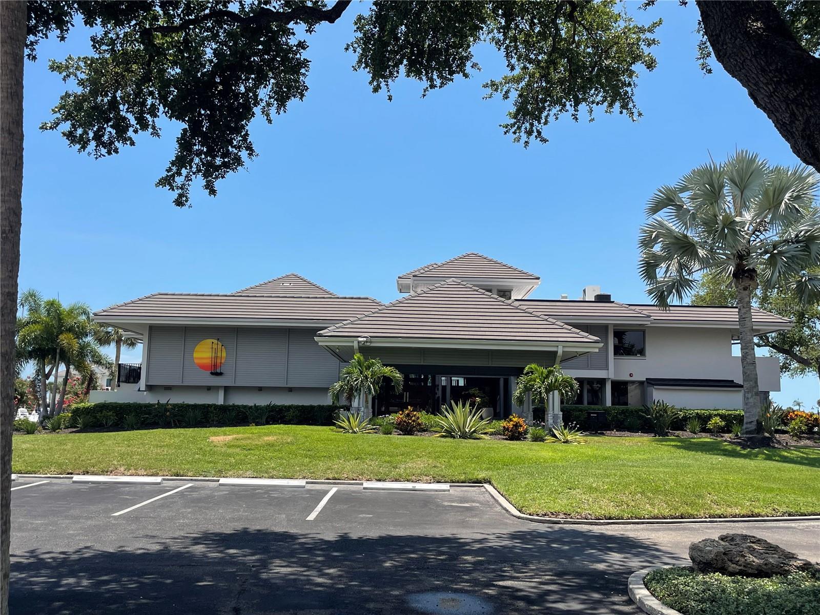SOUTHBAY YACHT & RACQUET CLUB - Residential