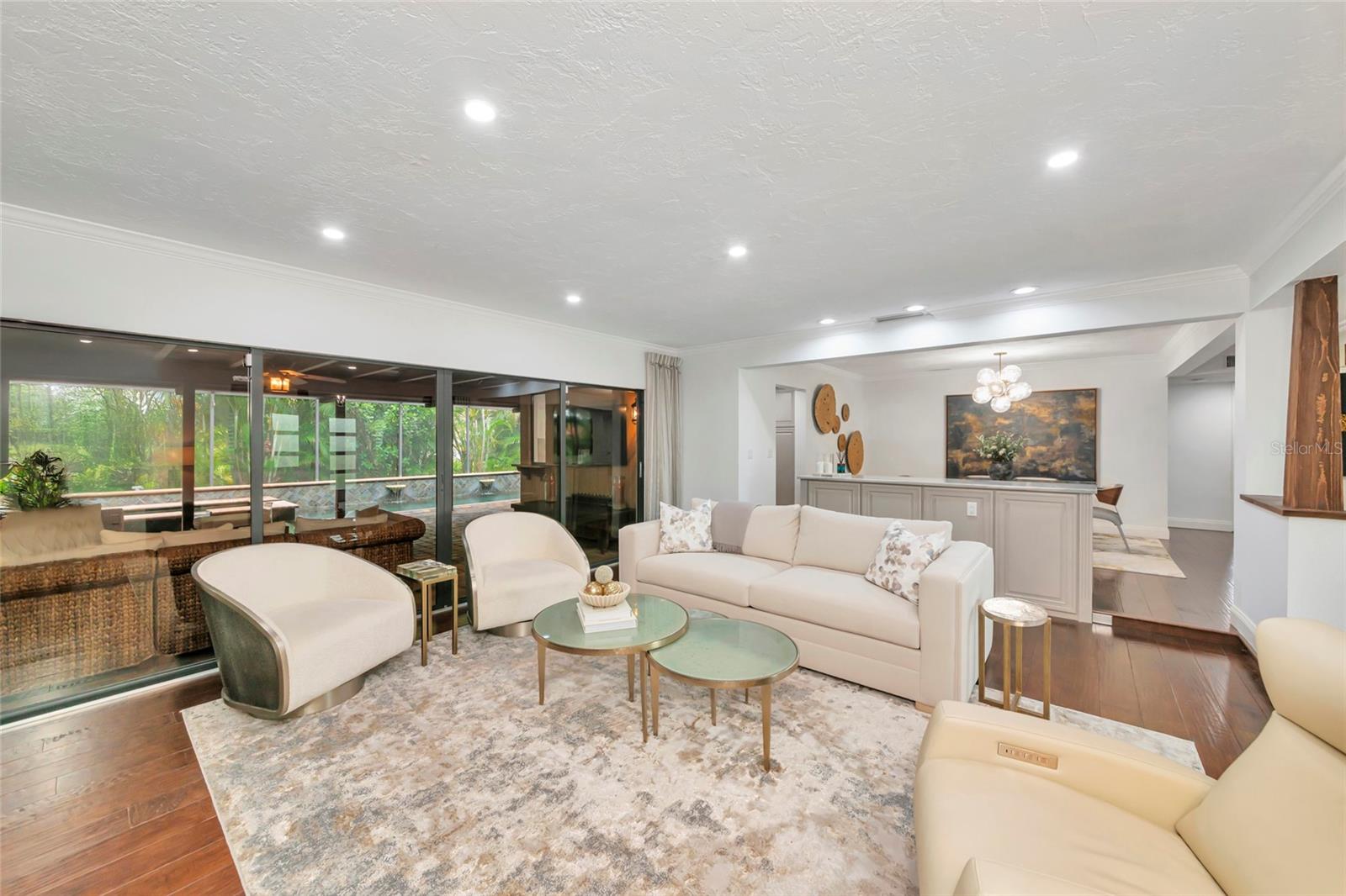 SOUTHBAY YACHT & RACQUET CLUB - Residential