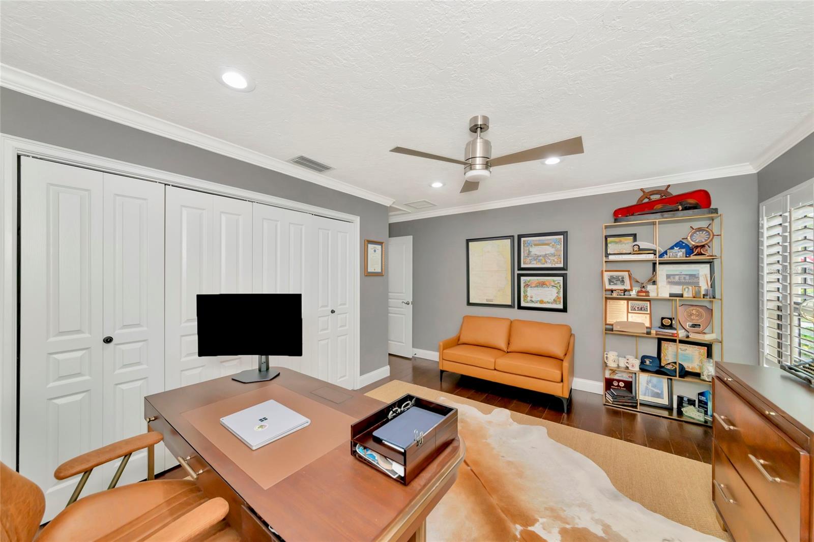 SOUTHBAY YACHT & RACQUET CLUB - Residential