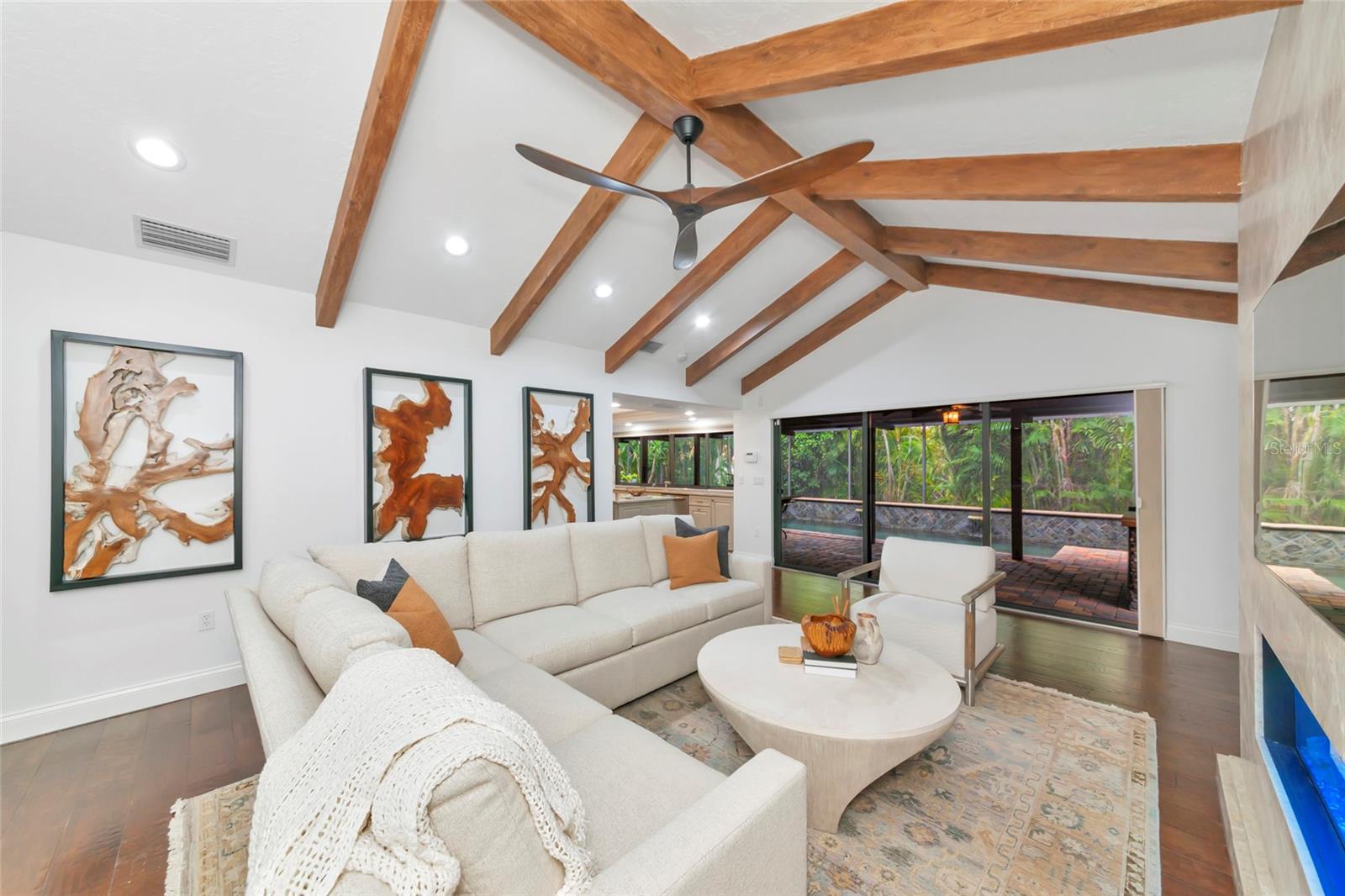 SOUTHBAY YACHT & RACQUET CLUB - Residential