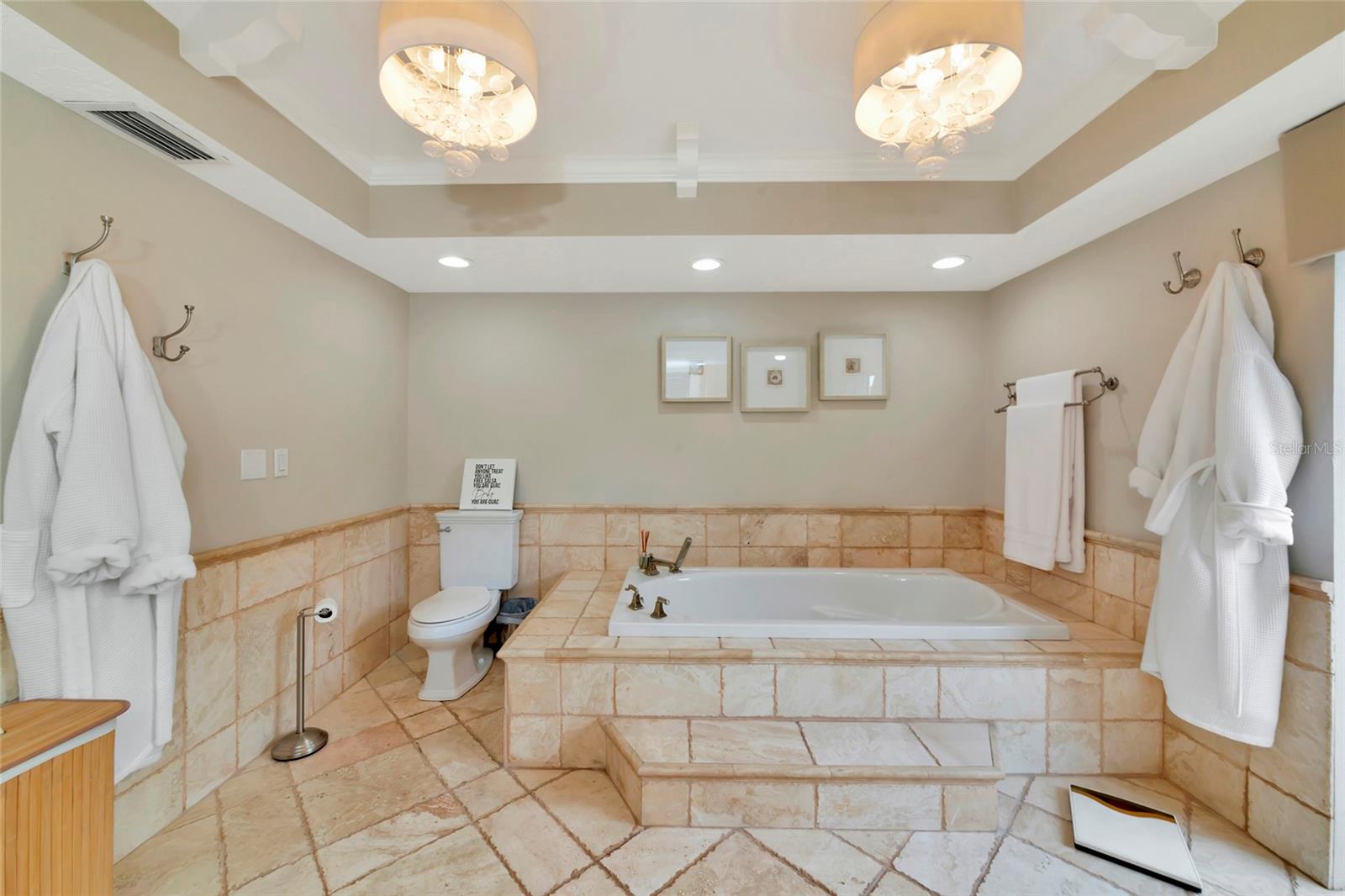 SOUTHBAY YACHT & RACQUET CLUB - Residential