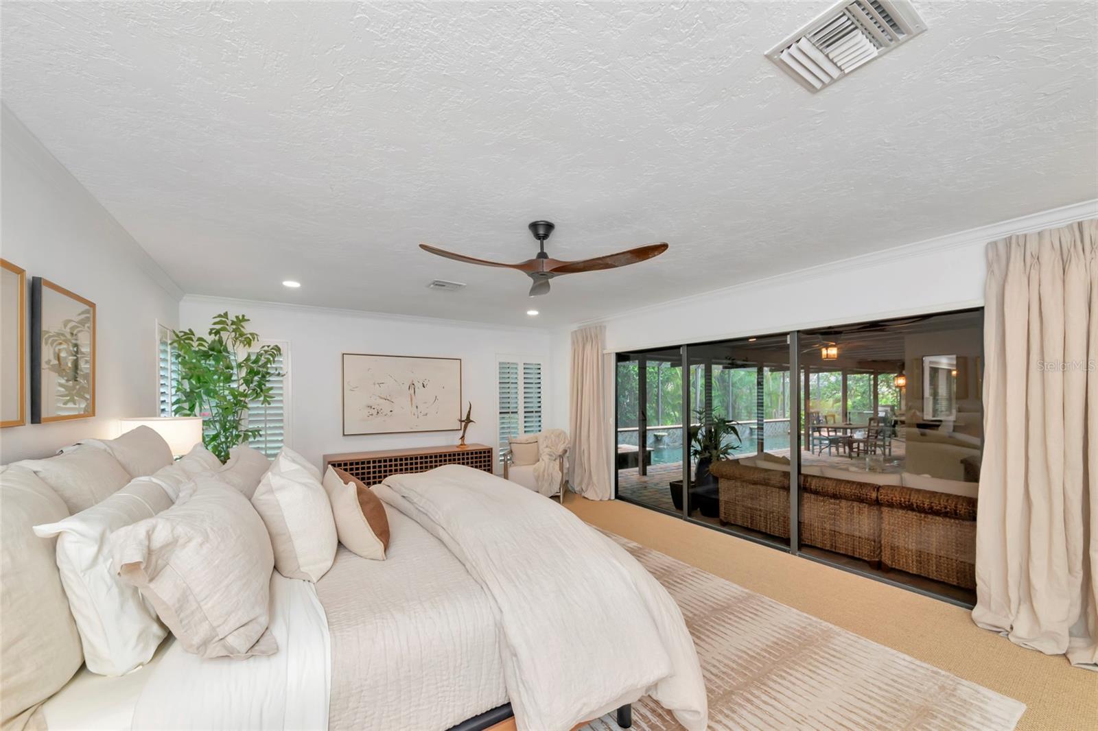SOUTHBAY YACHT & RACQUET CLUB - Residential