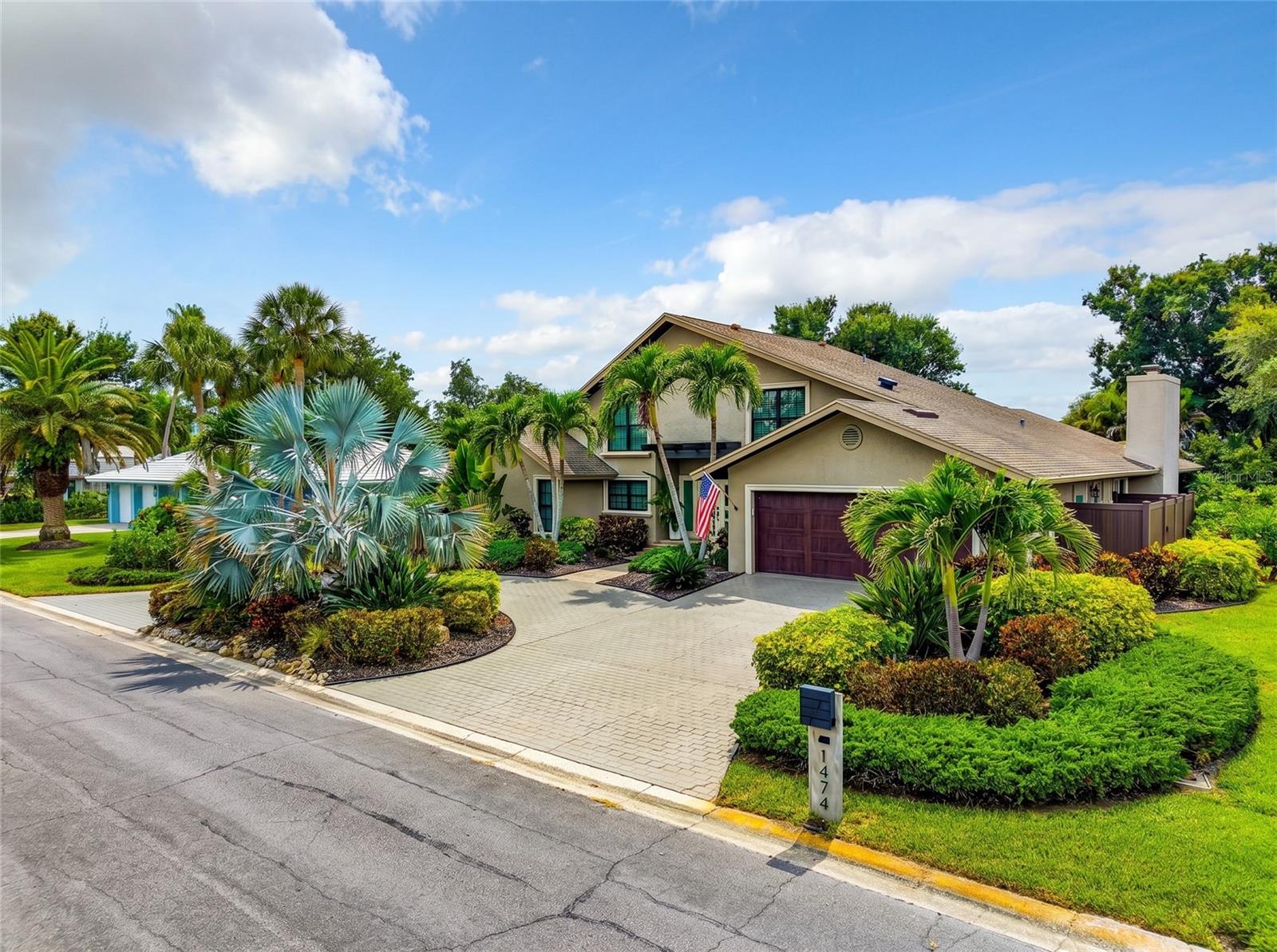 SOUTHBAY YACHT & RACQUET CLUB - Residential